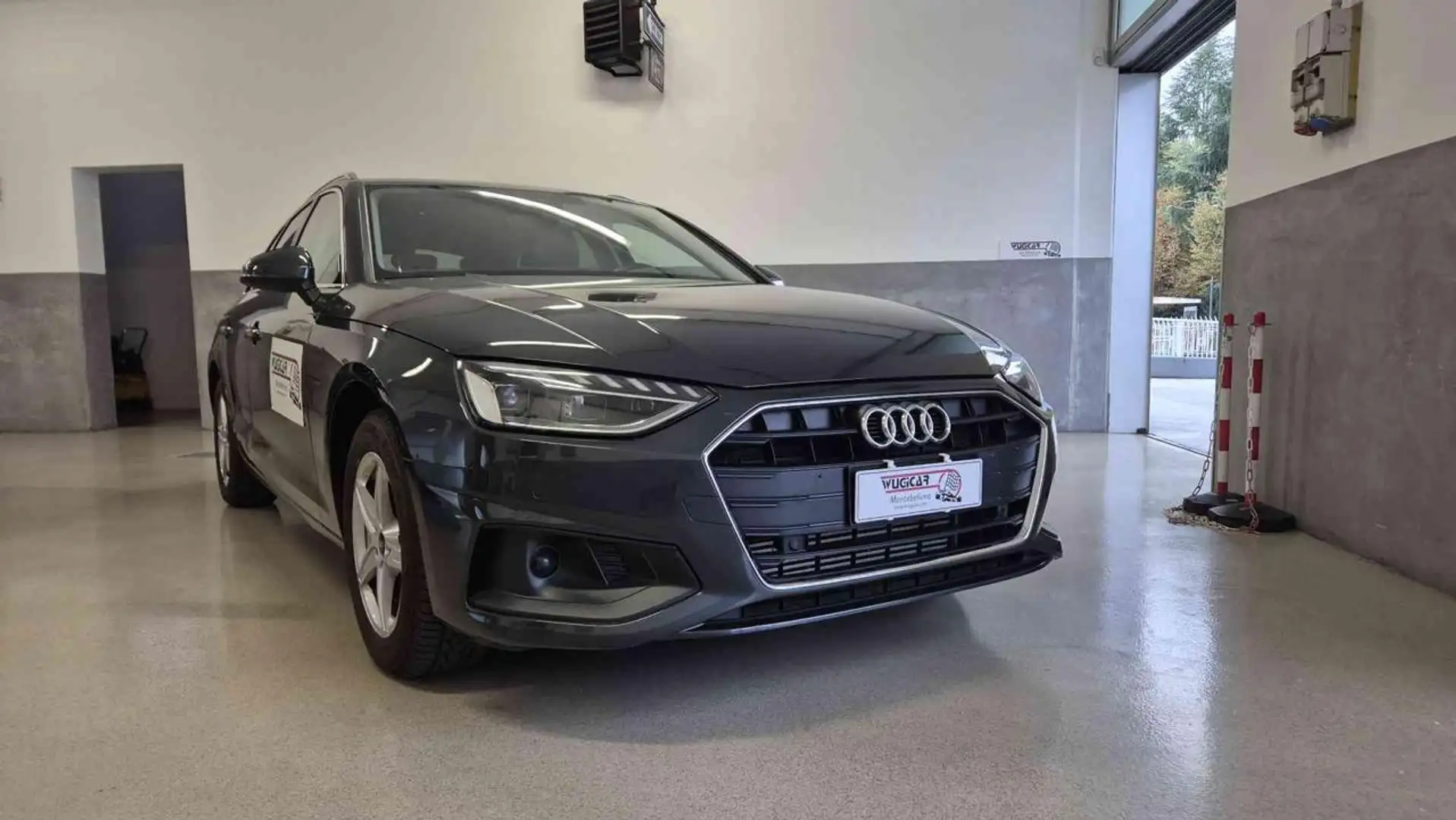 Audi A4 Avant 35 TFSI S tronic Grigio - 2