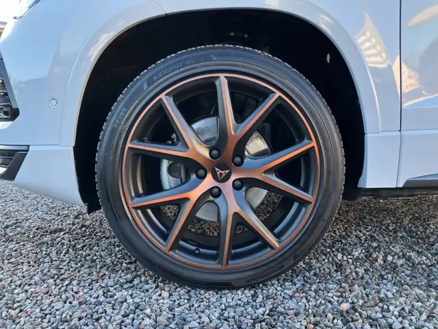 Cupra Ateca view 13