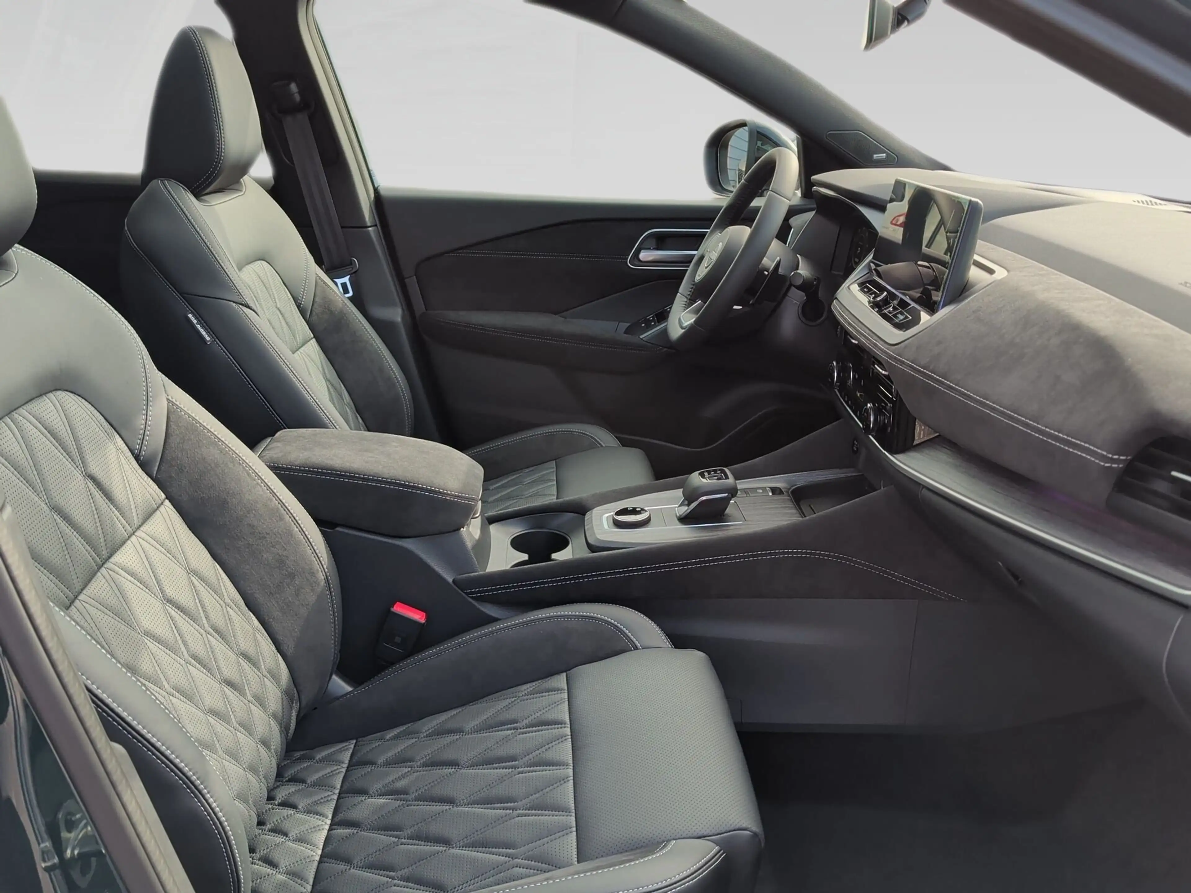 Nissan Qashqai 4x4 tekna+Plus Leder+Pano+20Z+BOSE+Matrix+Navi+Mas — photo 12