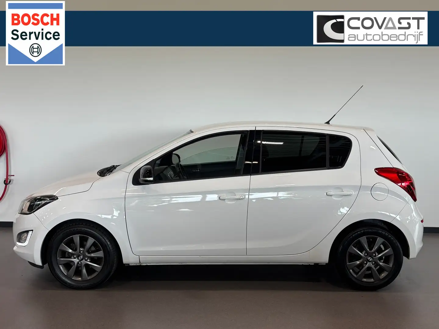 Hyundai i20 1.2i Go! Airco|Bluetooth|CruiseControl|100%onderho Wit - 2