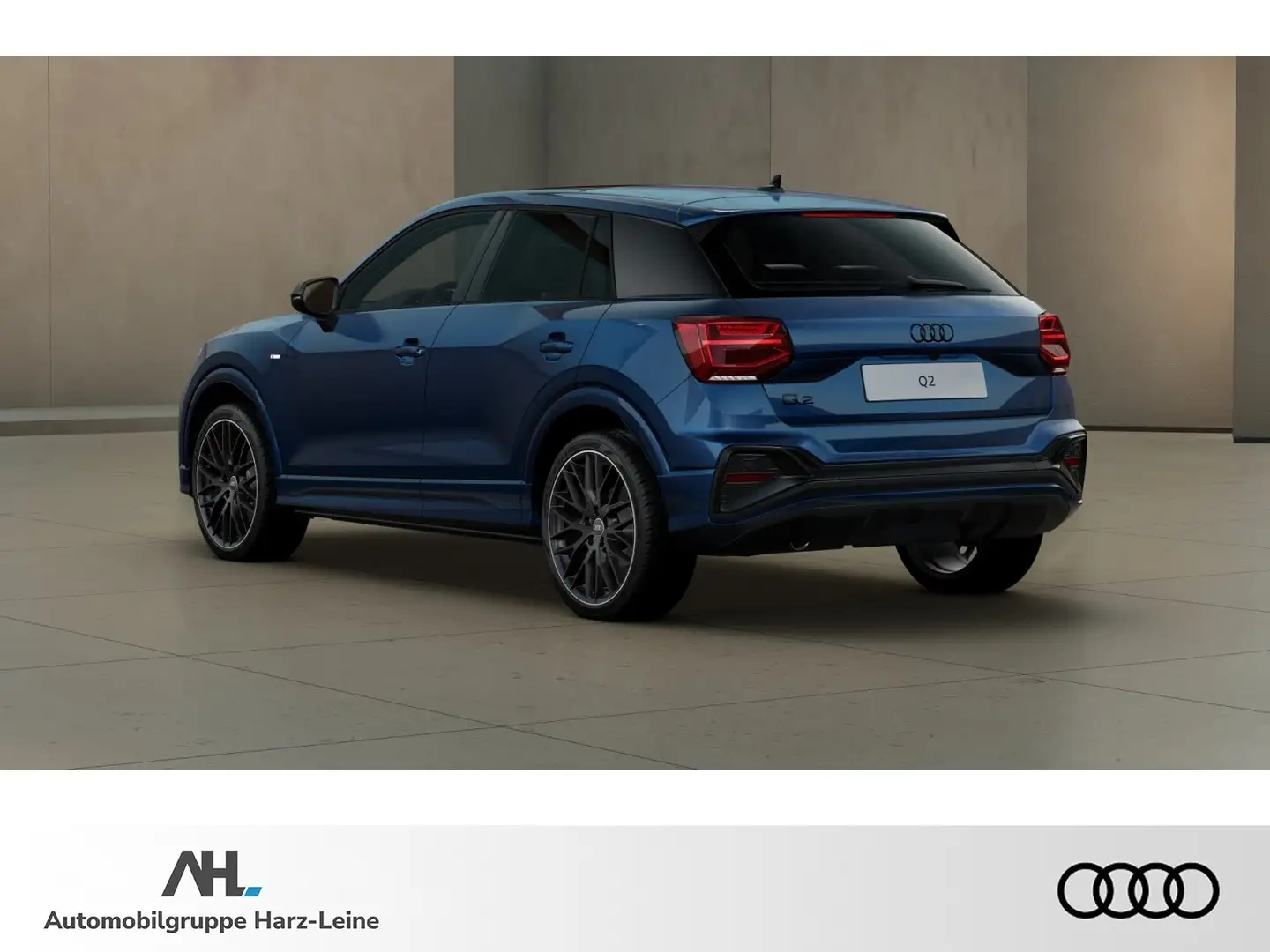 Audi Q2 S line 35 TFSI 110(150) kW(PS) S 35 TFSI S line Blau - 2