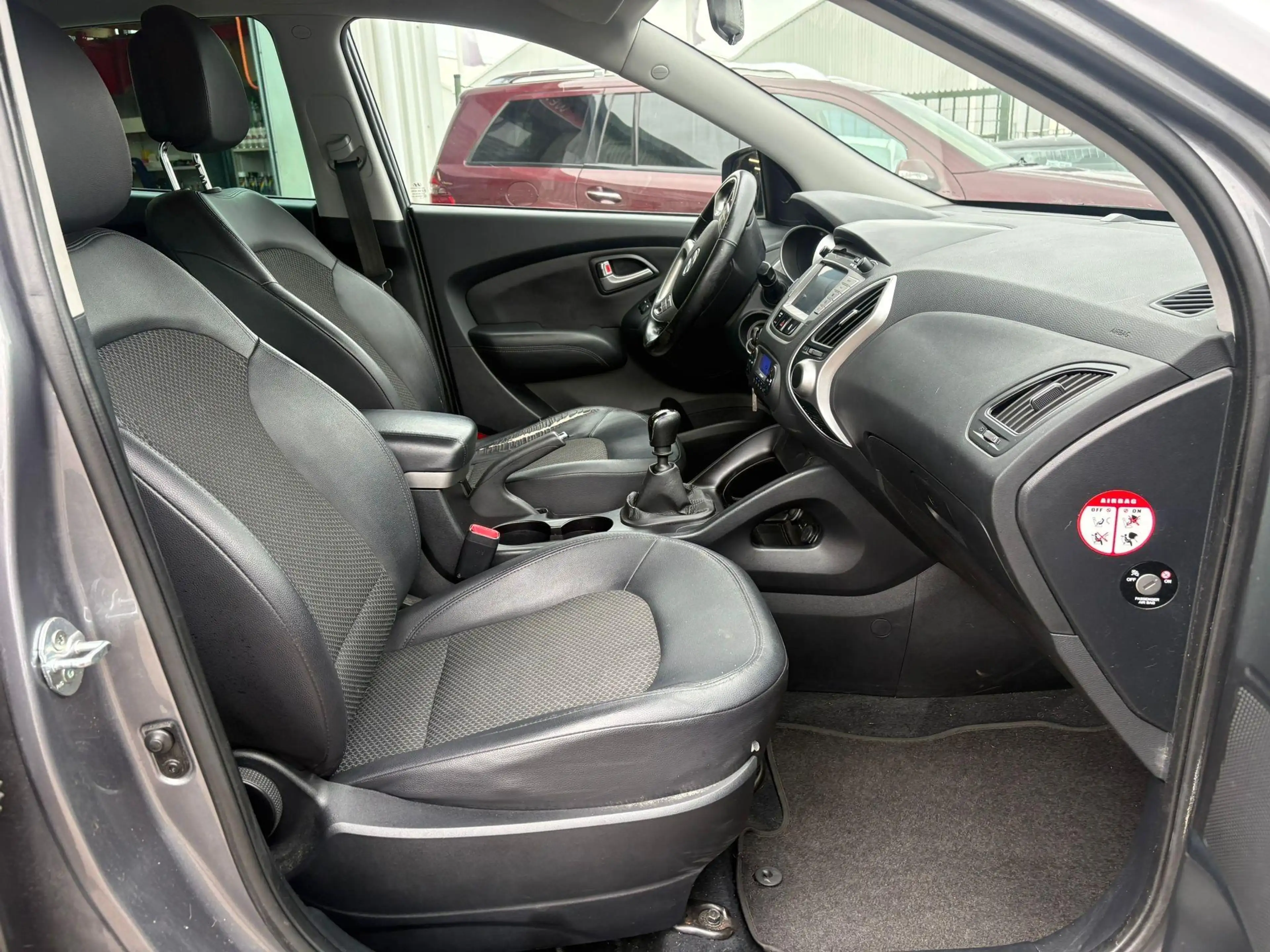 Hyundai iX35 1.6i GDI Business Edition Clima, cruise, camera — photo 9