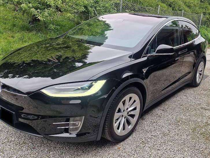 Second hand Tesla Model X electro
