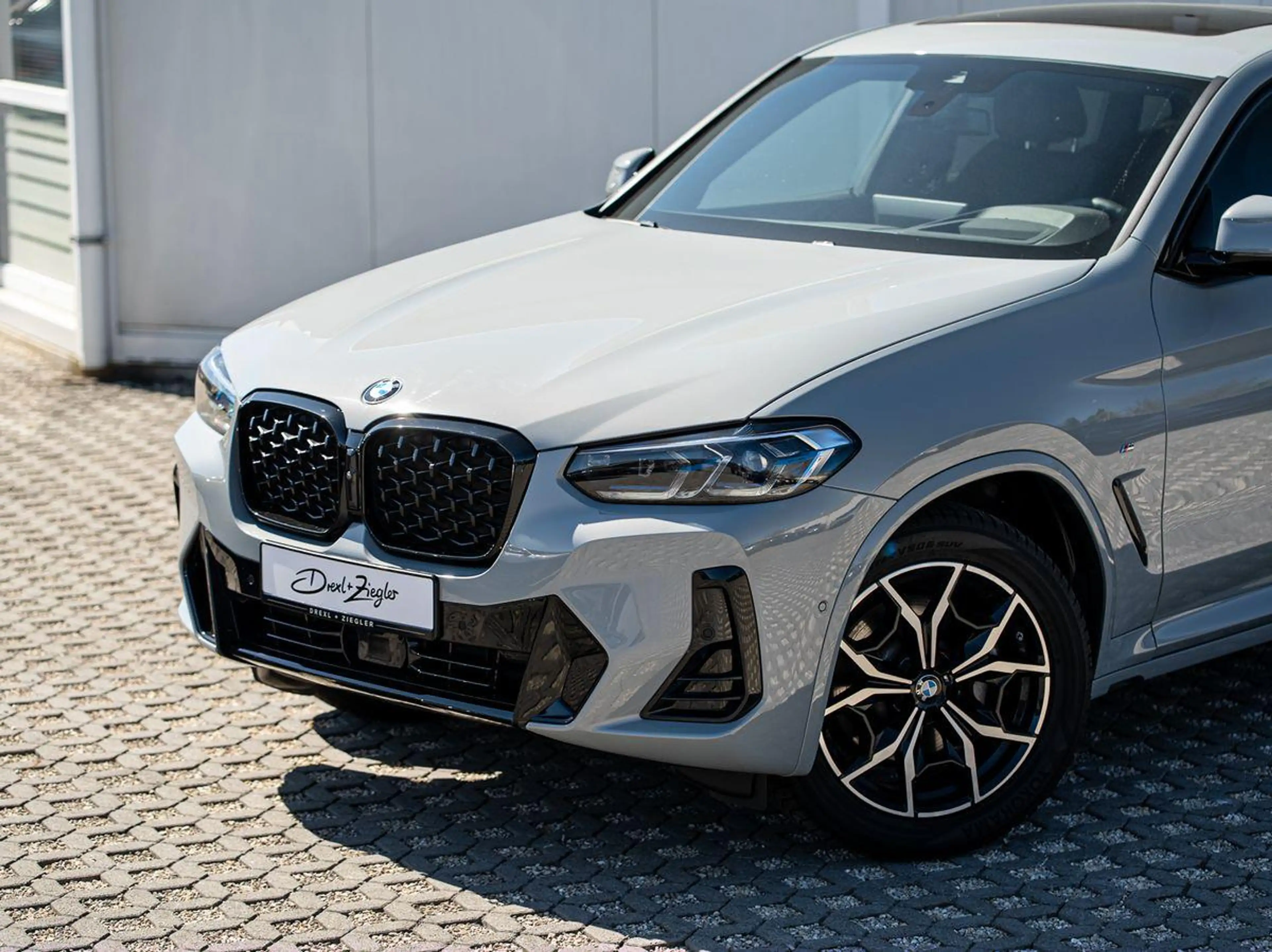 BMW X4 xDrive30i M-Sport AHK PANO HuD ACC Laser KoZg — photo 4