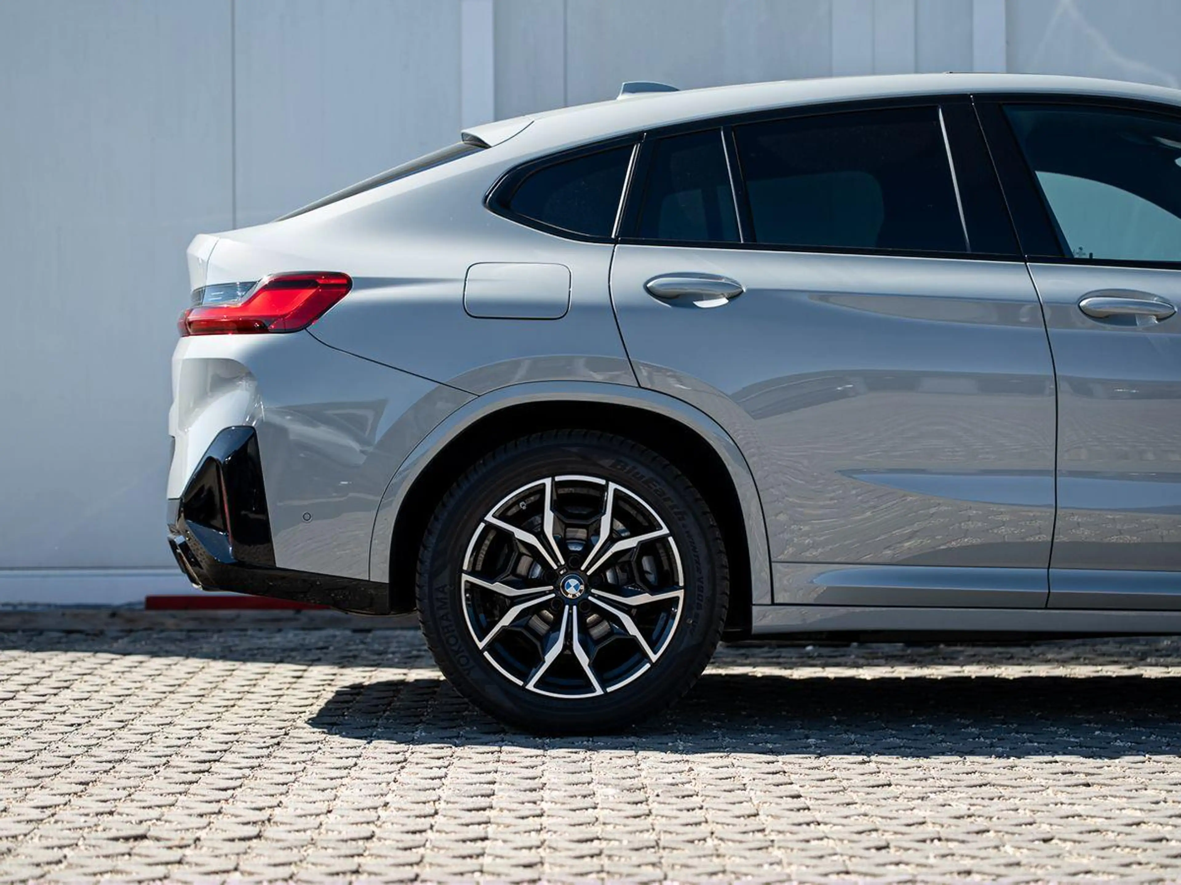 BMW X4 xDrive30i M-Sport AHK PANO HuD ACC Laser KoZg — photo 6