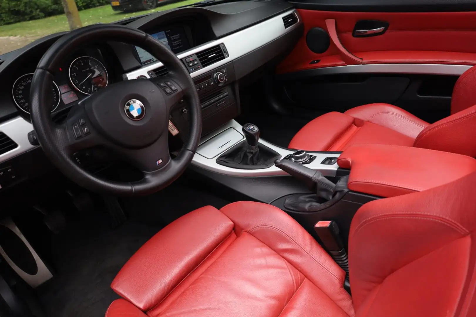 BMW 325 3-serie Cabrio 325i Exclusive HANDGESCHAKELD | M-P Zwart - 2