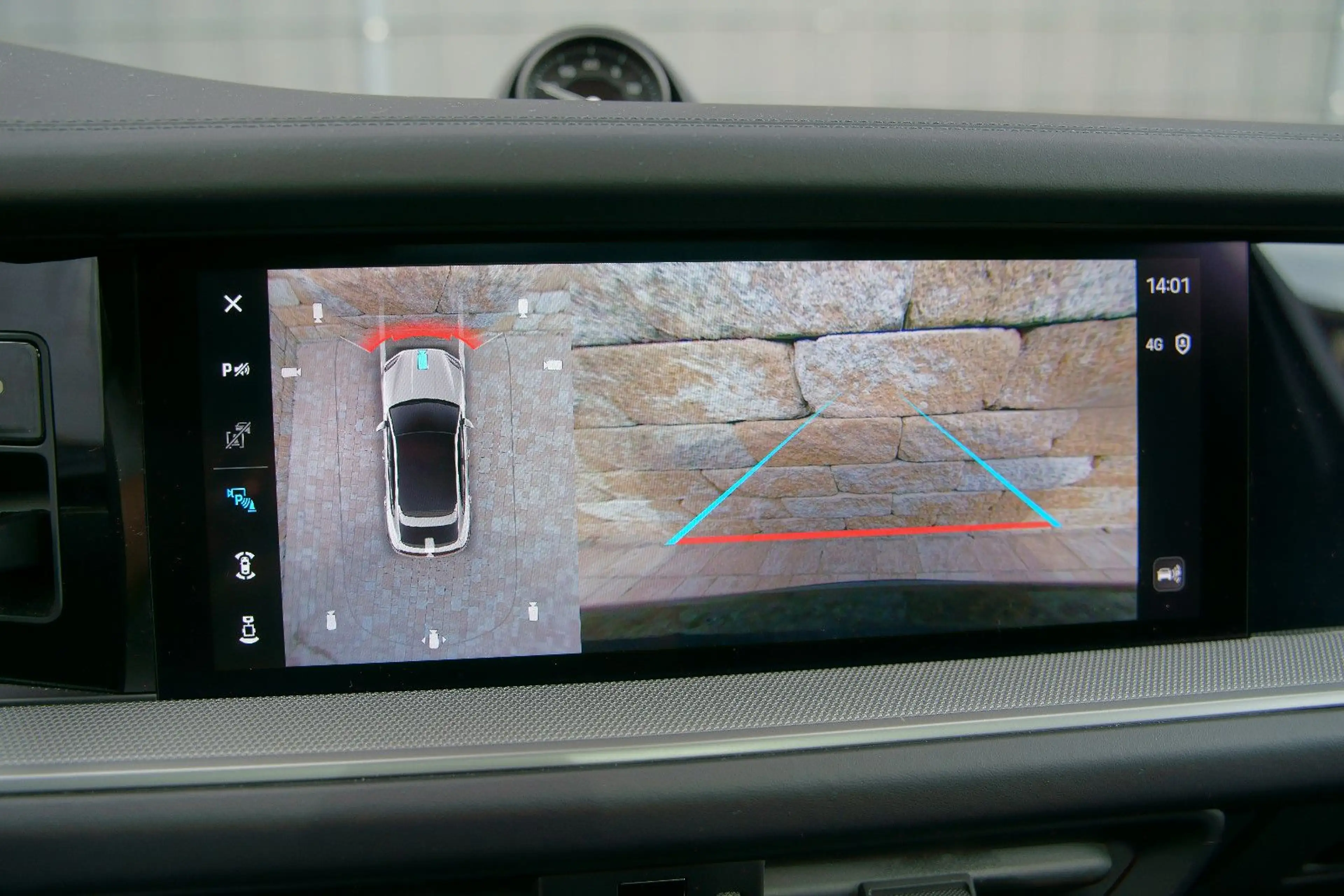 Porsche Cayenne Coupe E-Hybrid /AHK/INNO/HEADUP — photo 14