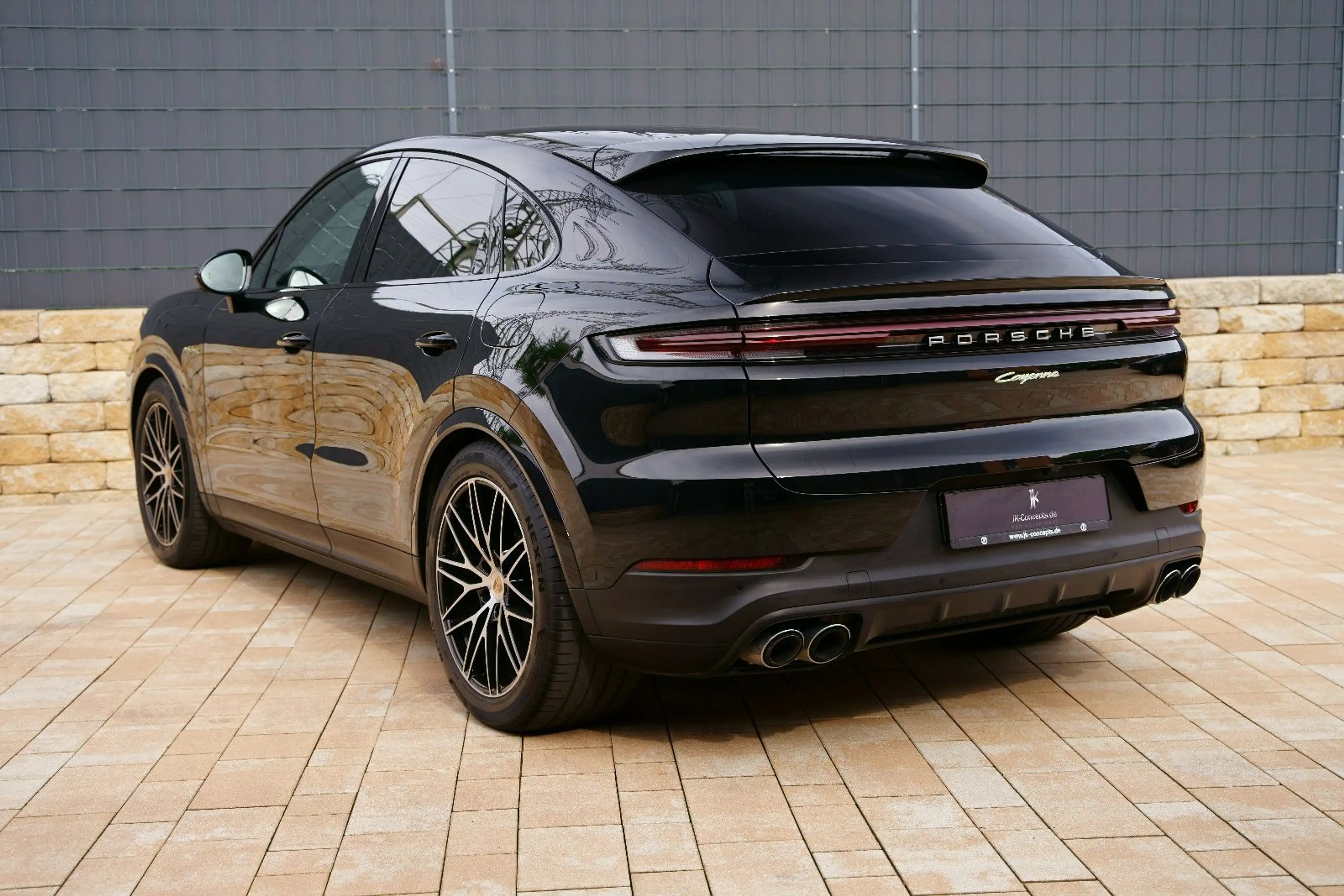 Porsche Cayenne Coupe E-Hybrid /AHK/INNO/HEADUP — photo 6