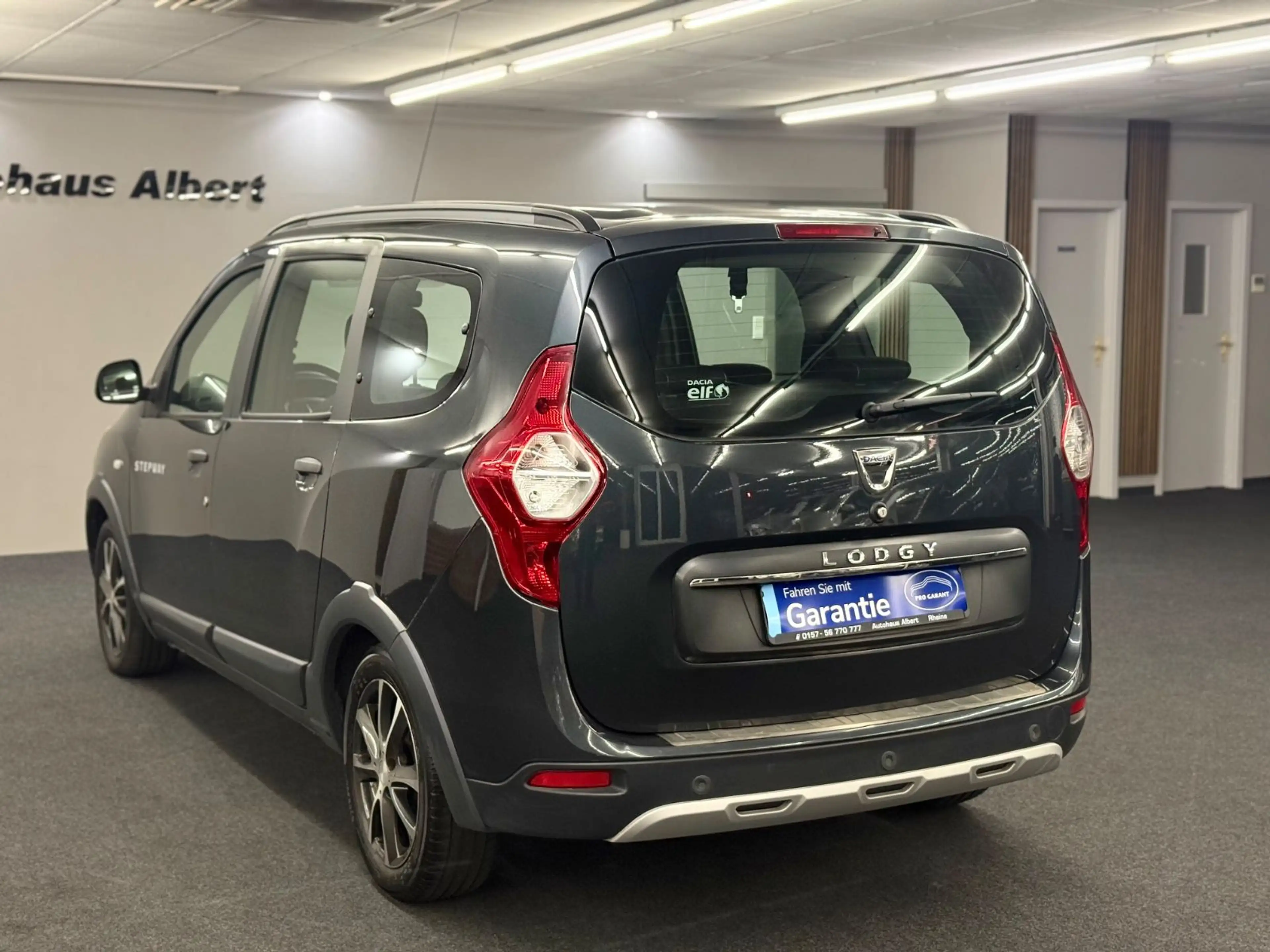 Dacia Lodgy Stepway *RFK* NAVI* SHZ* 7 Sitzer* — photo 9