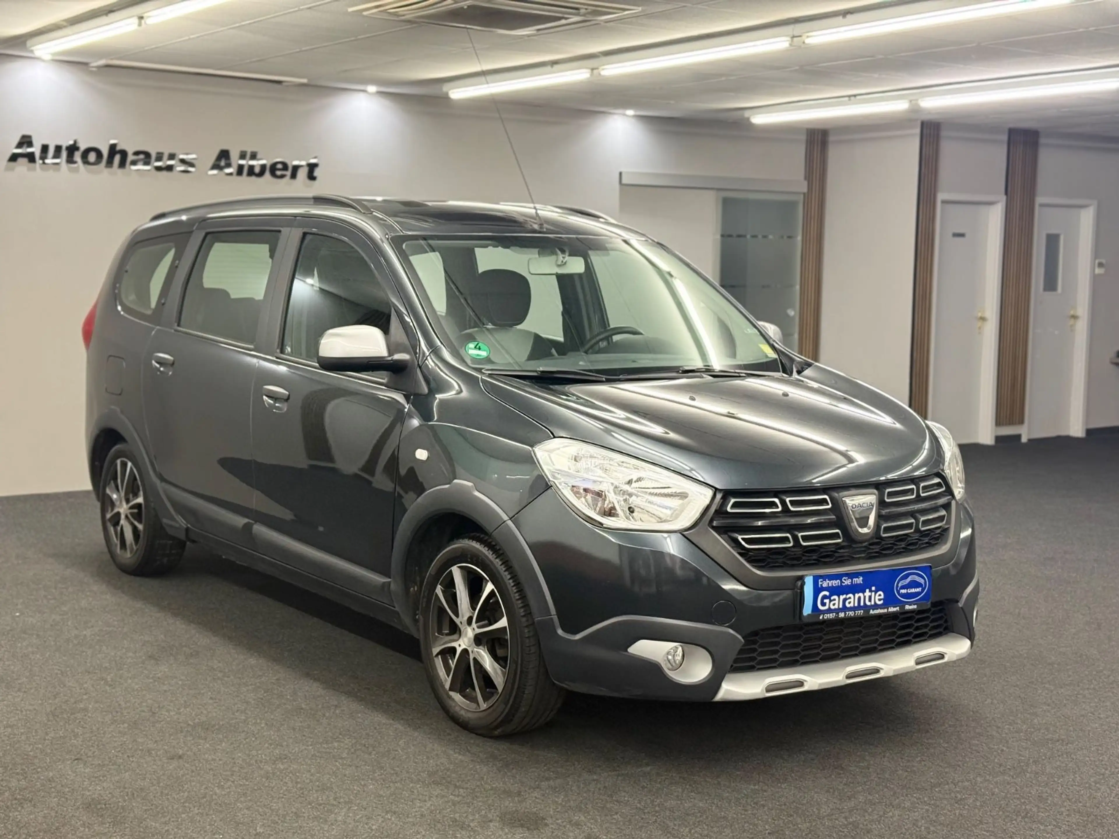 Dacia Lodgy Stepway *RFK* NAVI* SHZ* 7 Sitzer* — photo 4