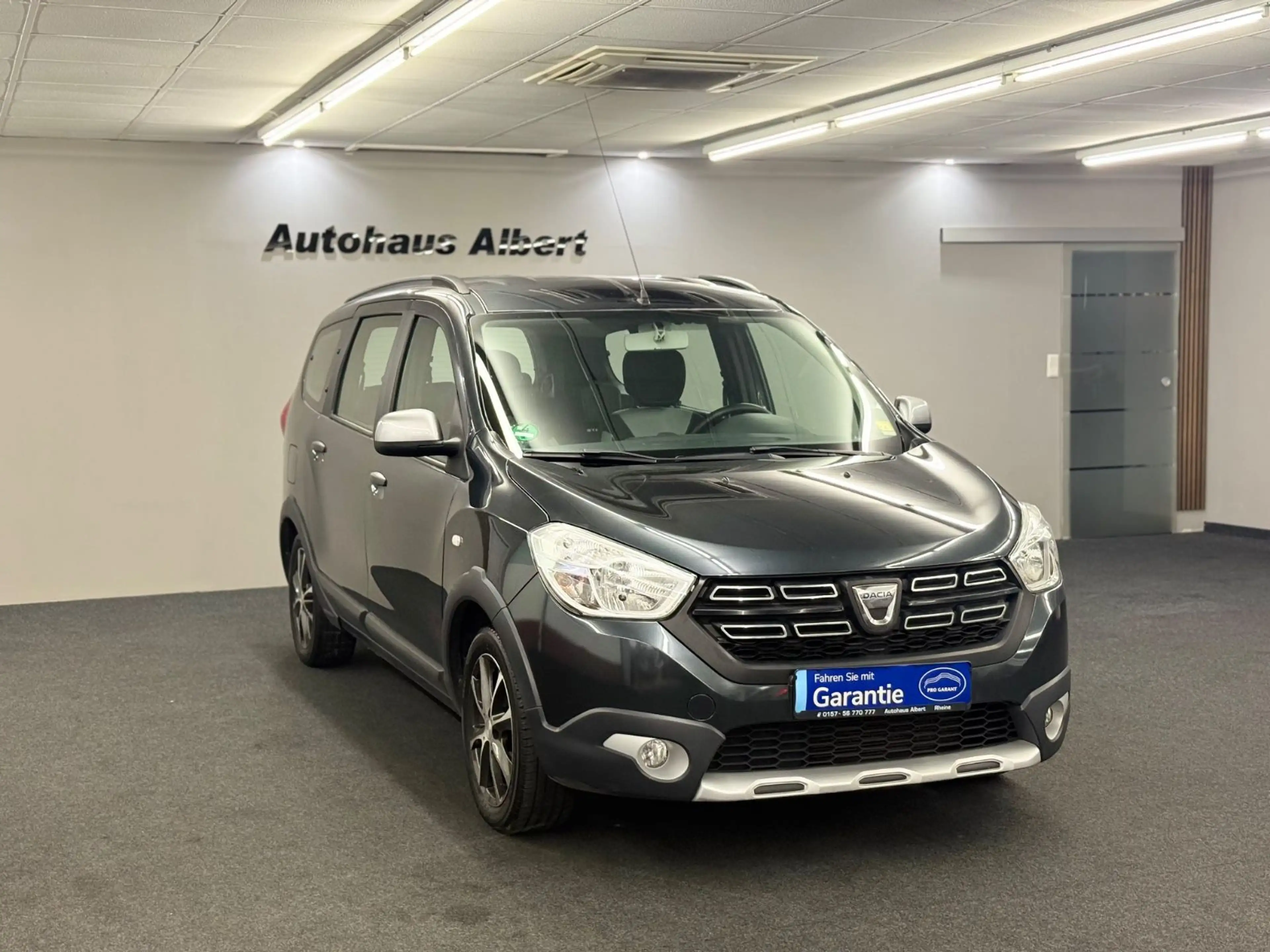 Dacia Lodgy Stepway *RFK* NAVI* SHZ* 7 Sitzer* — photo 3