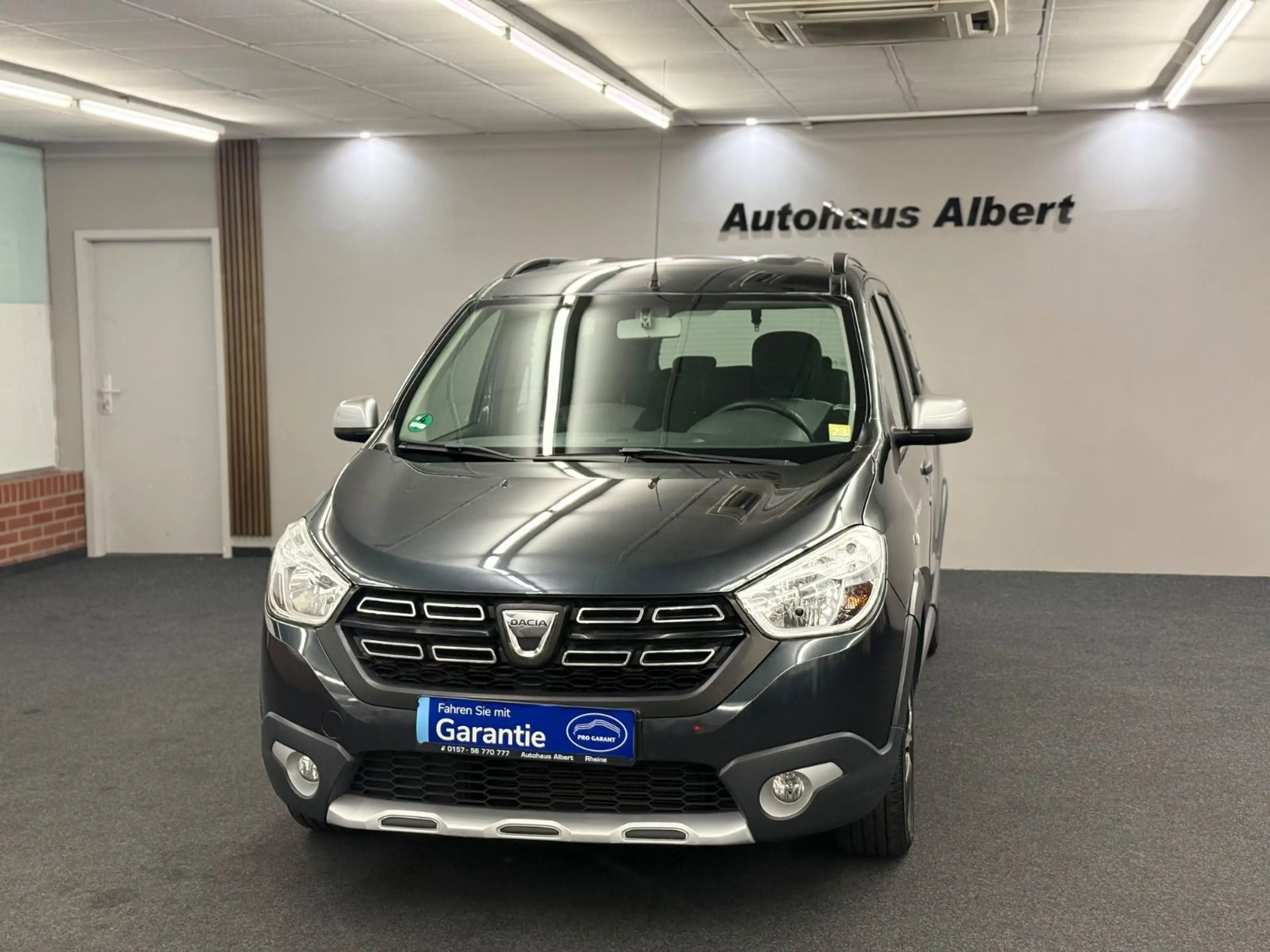 Dacia Lodgy Stepway *RFK* NAVI* SHZ* 7 Sitzer* — photo 6