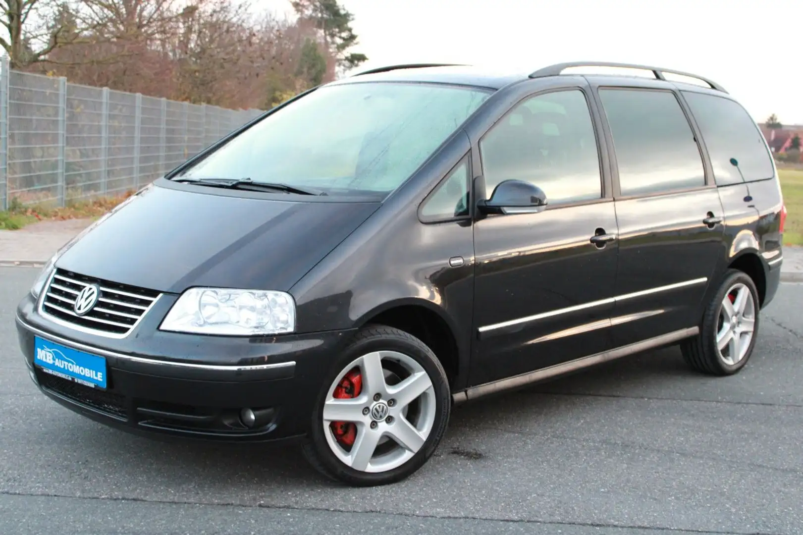 Volkswagen Sharan Sportline 1.8T 7-Sitzer 8-Fach PDC Sitzhz Schwarz - 2