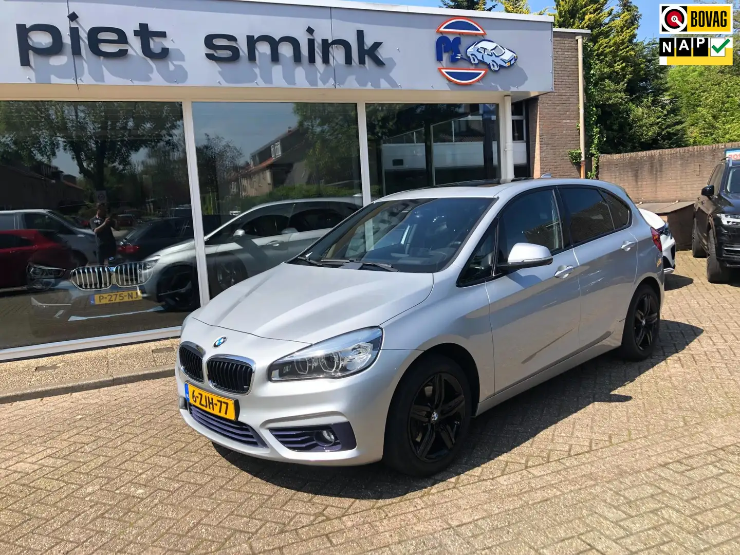 BMW 220 2-serie Active Tourer 220i High Executive Grijs - 1