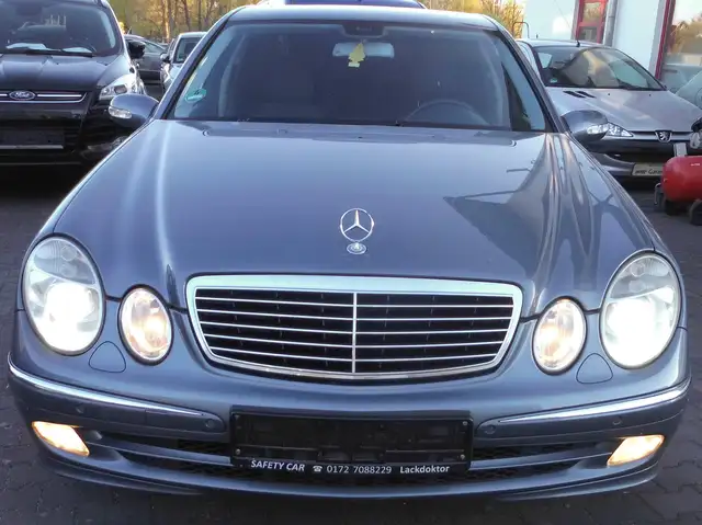 Mercedes-Benz E 240 E-Klasse Avantgarde.VOLL.AUTOMATIK.LEDER.CHIBEDACH