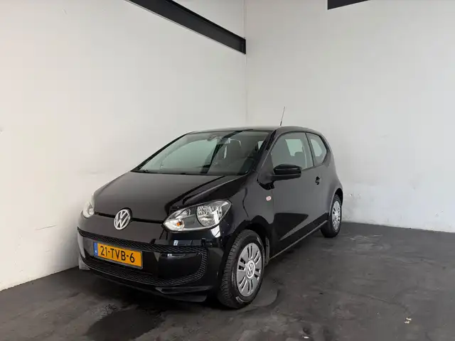 Volkswagen Up! view 3