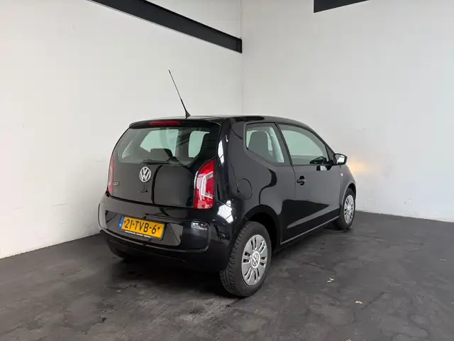 Volkswagen Up! view 18