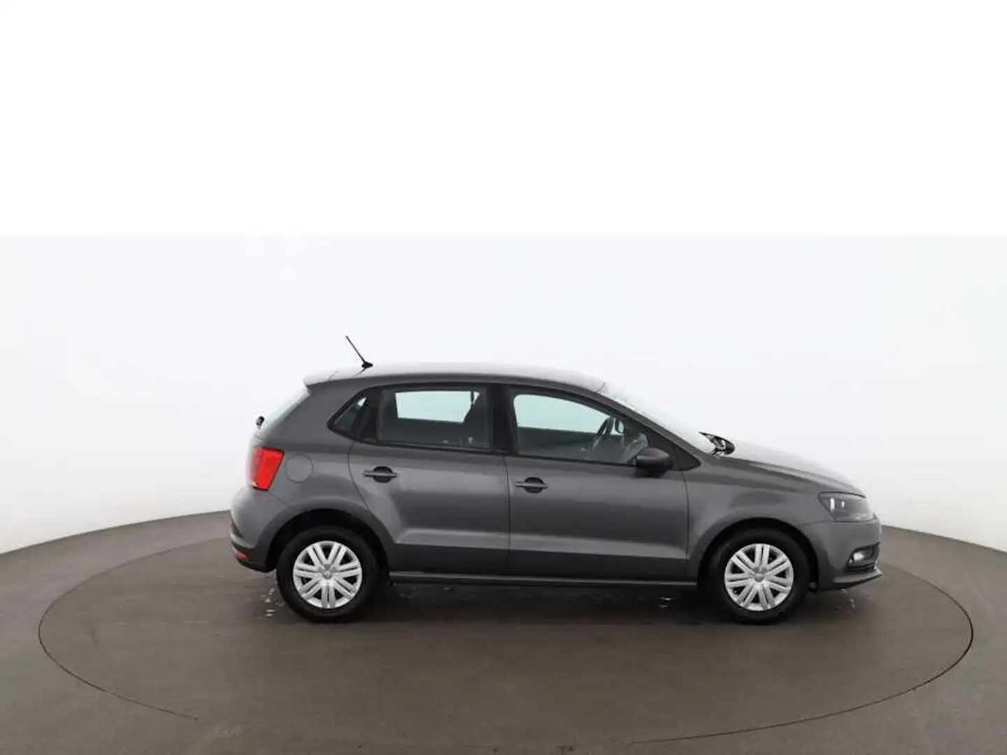 Volkswagen Polo V 1.0 BMT Trendline RADIO KLIMA-ANLAGE Сірий - 2