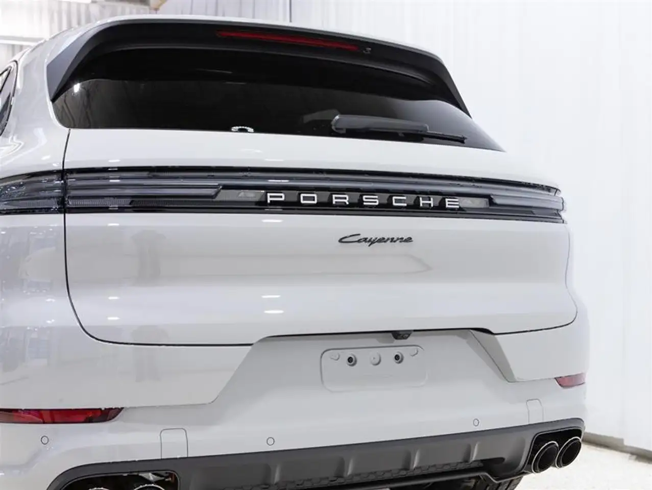 Porsche Cayenne снимка Porsche Cayenne