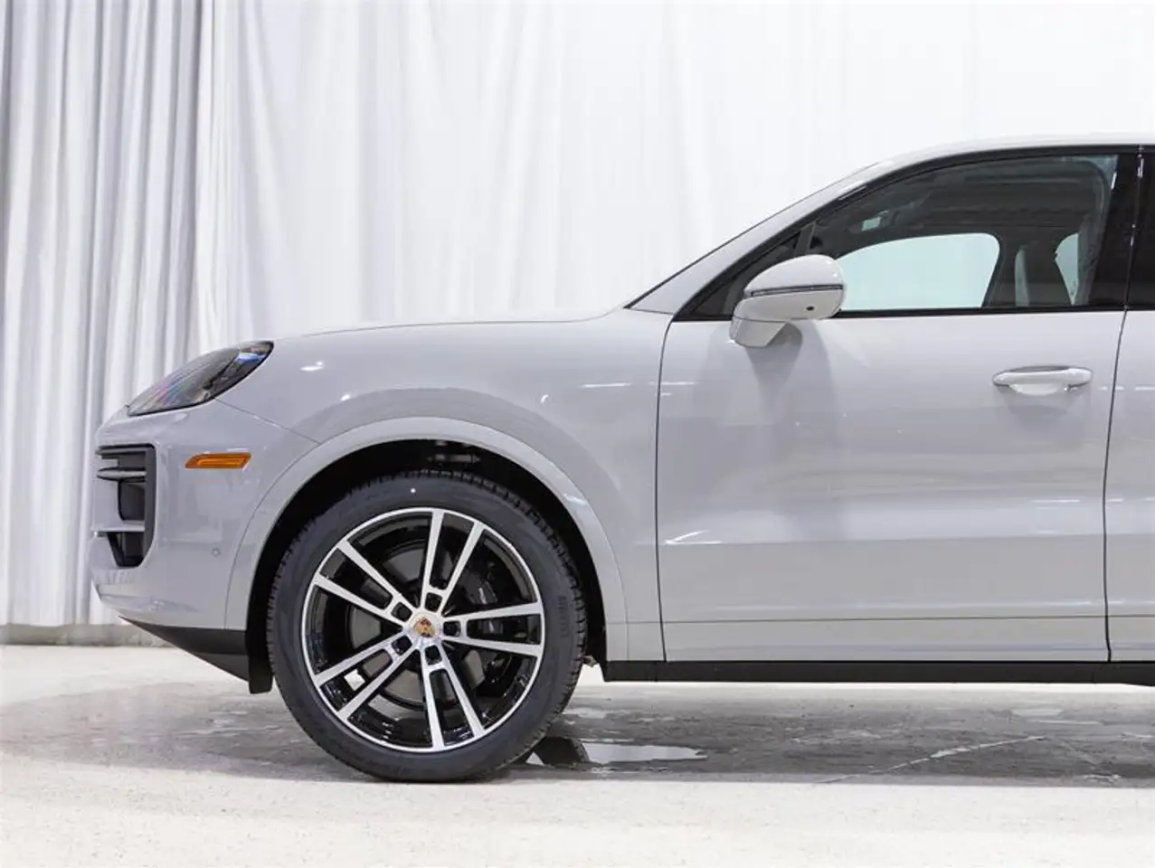 Porsche Cayenne снимка Porsche Cayenne