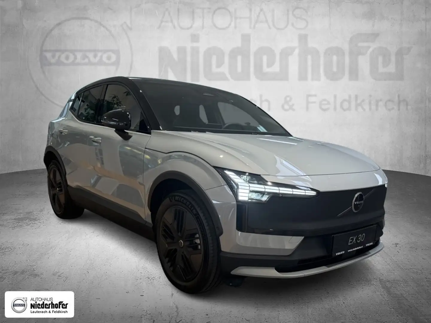 Volvo EX30 Twin Motor Performance AWD 69kWh Ultra Cross Co... Gris - 2