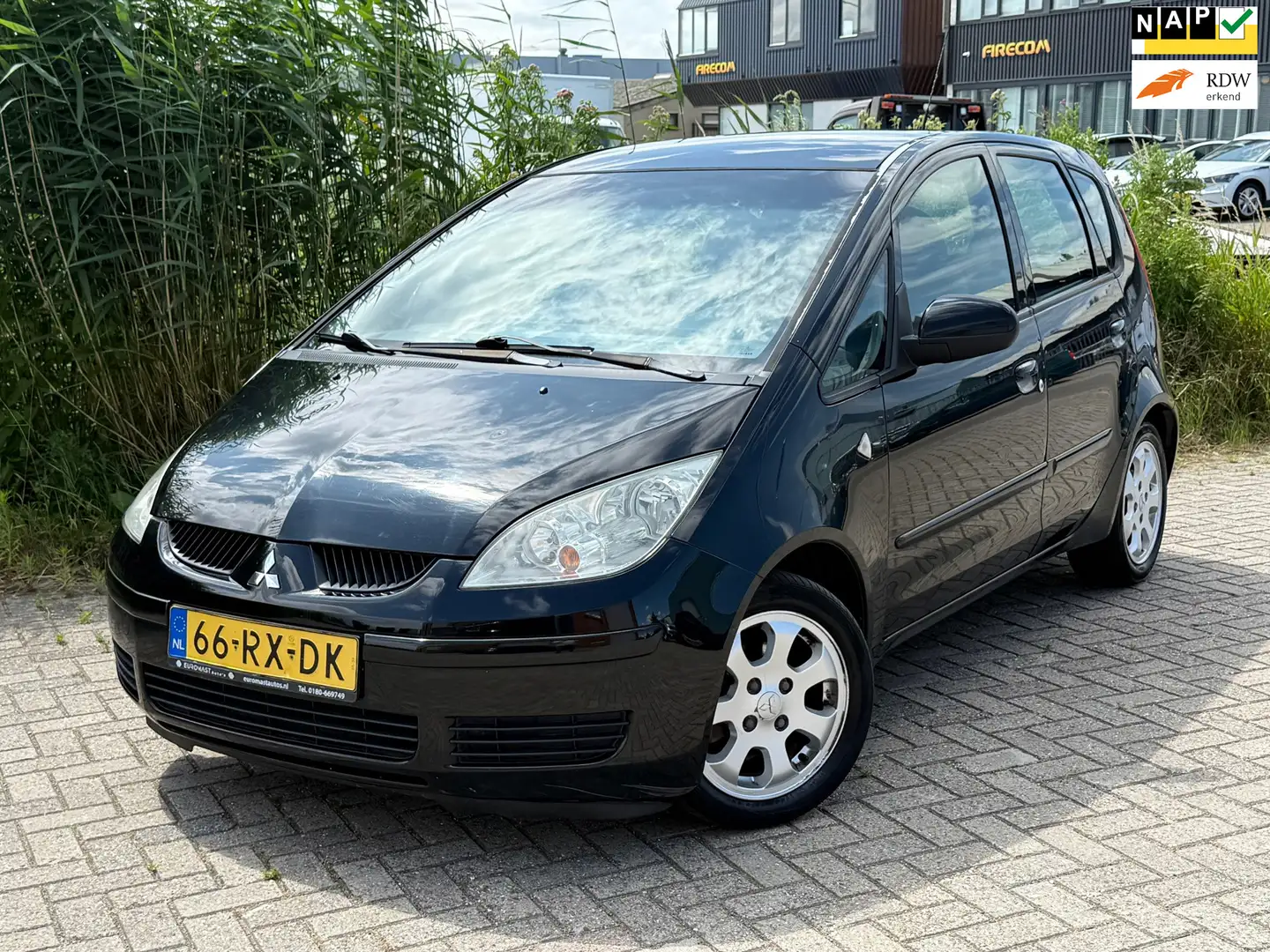 Mitsubishi Colt 1.3 Invite Airco Nieuwe Koppeling 5d Nieuwe Apk Zwart - 1