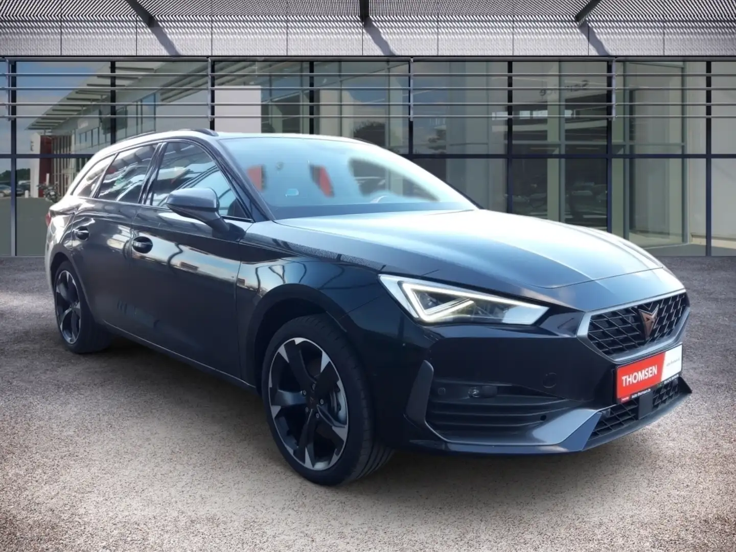 CUPRA Leon ST 2.0 TSI 190PS Pano AHK Navi ACC AUT LED Schwarz - 2