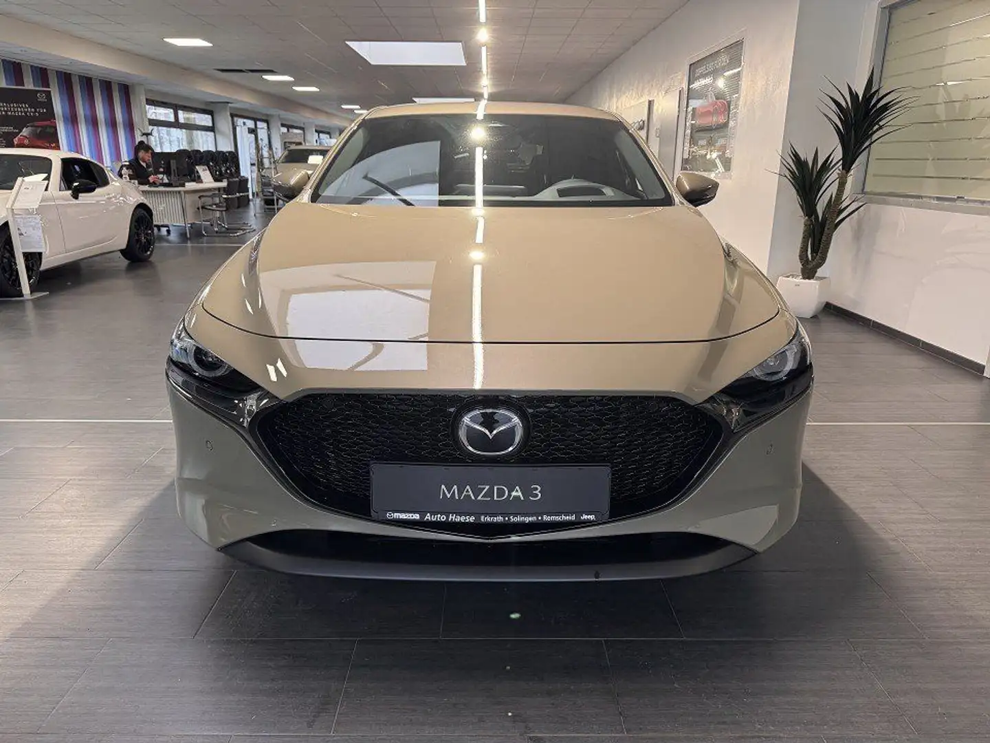 Mazda 3 2.5 140PS Exclusive-line Matrix LED Bose 360° Beige - 1