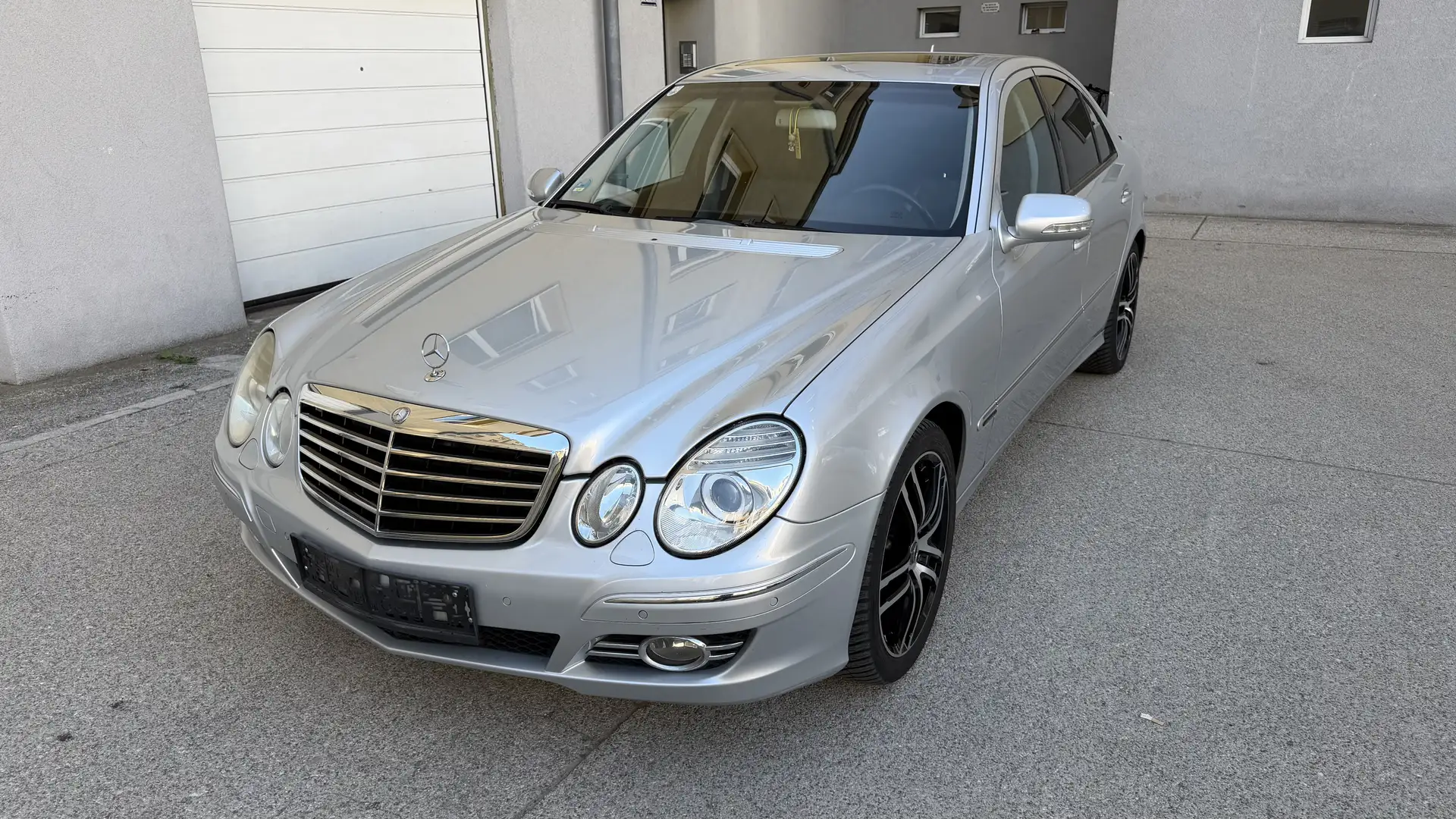 Mercedes-Benz E 220 CDI Automatik Avantgarde - 2