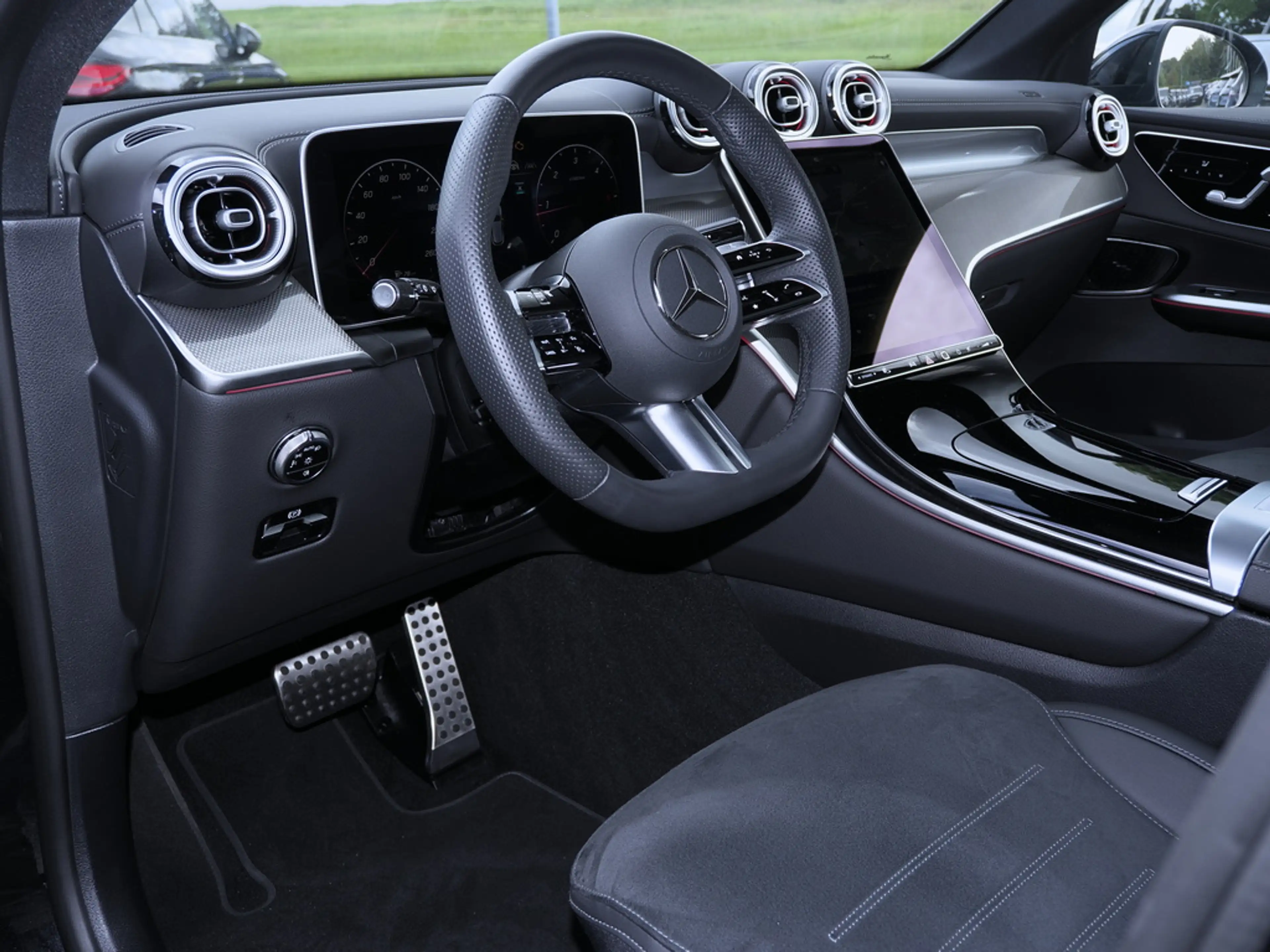 Mercedes-Benz GLC 450 d 4M AMG PANO AHK NIGHT SOUND 360° KAM — photo 9
