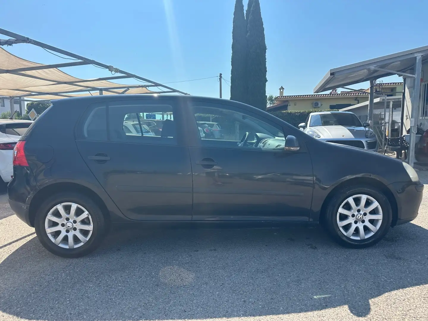 Volkswagen Golf 1.6 5p. Comfortline BiFuel G Nero - 2
