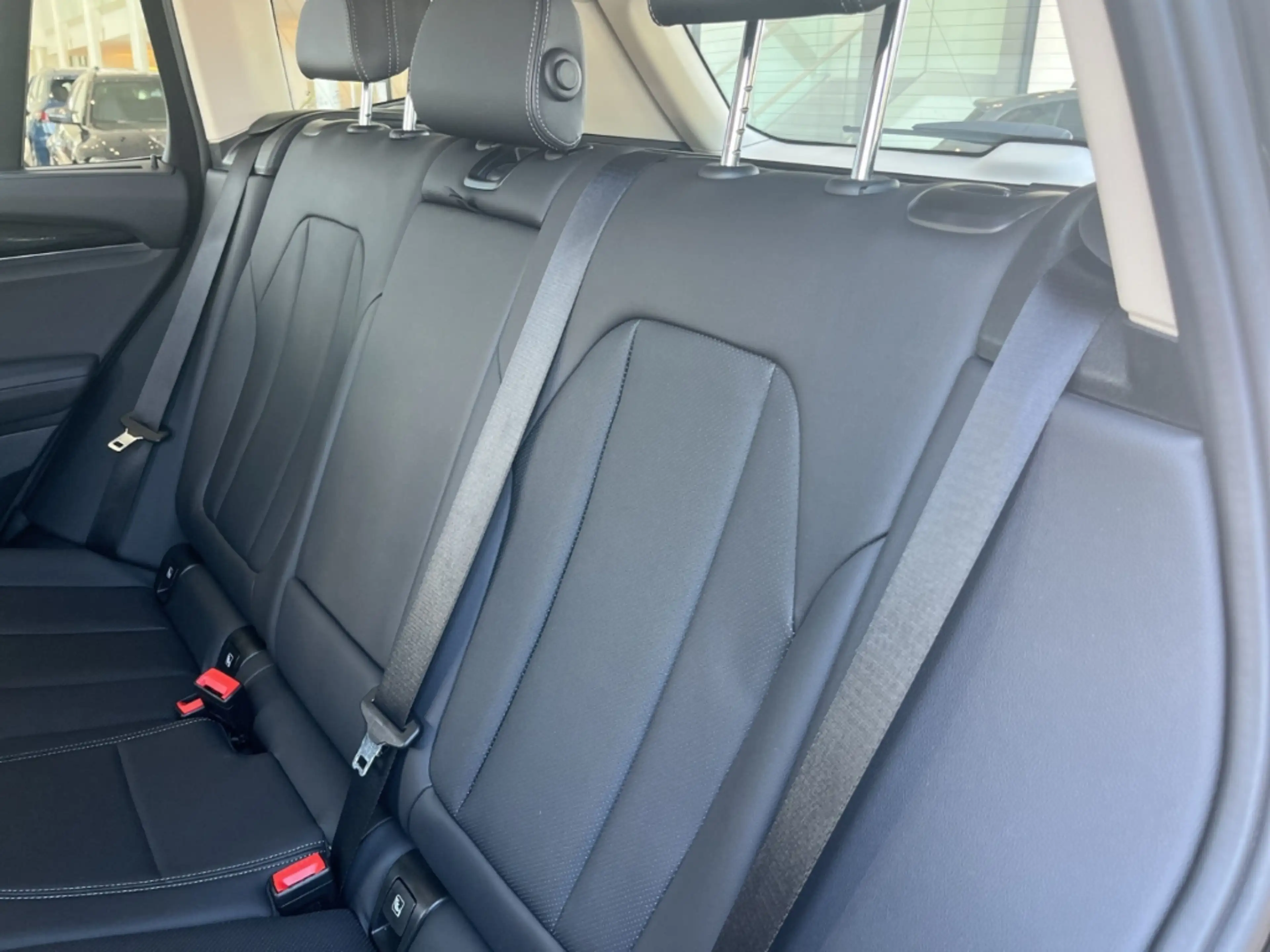 BMW X3 20i xDrive/AHK/Navigation/LED/Tempomat/SHZ — photo 8