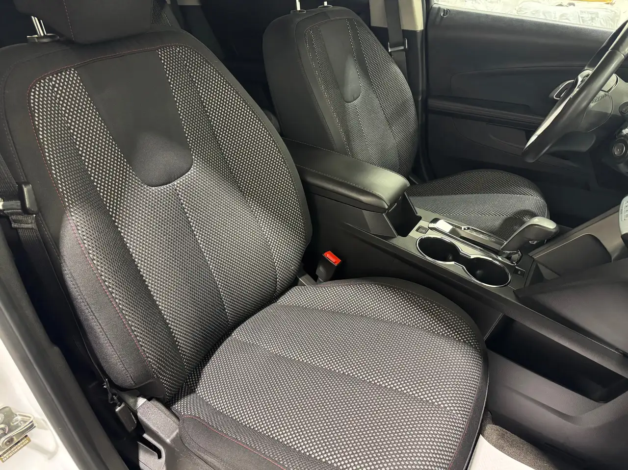 Chevrolet Equinox снимка Chevrolet Equinox