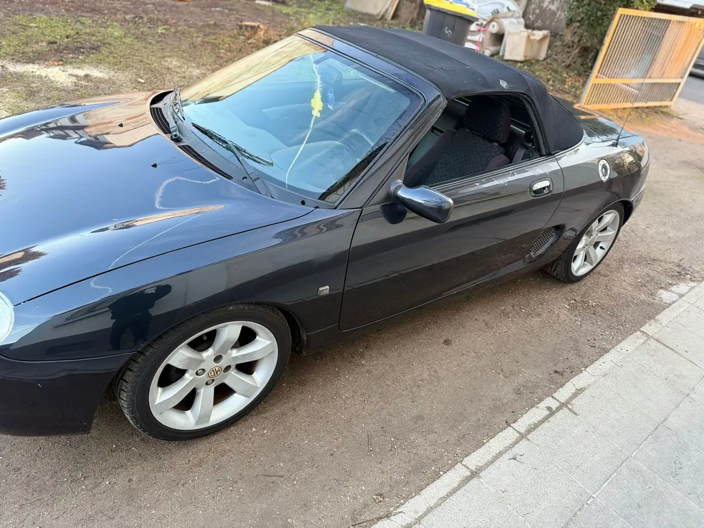 MG MGF 1.8i - 2