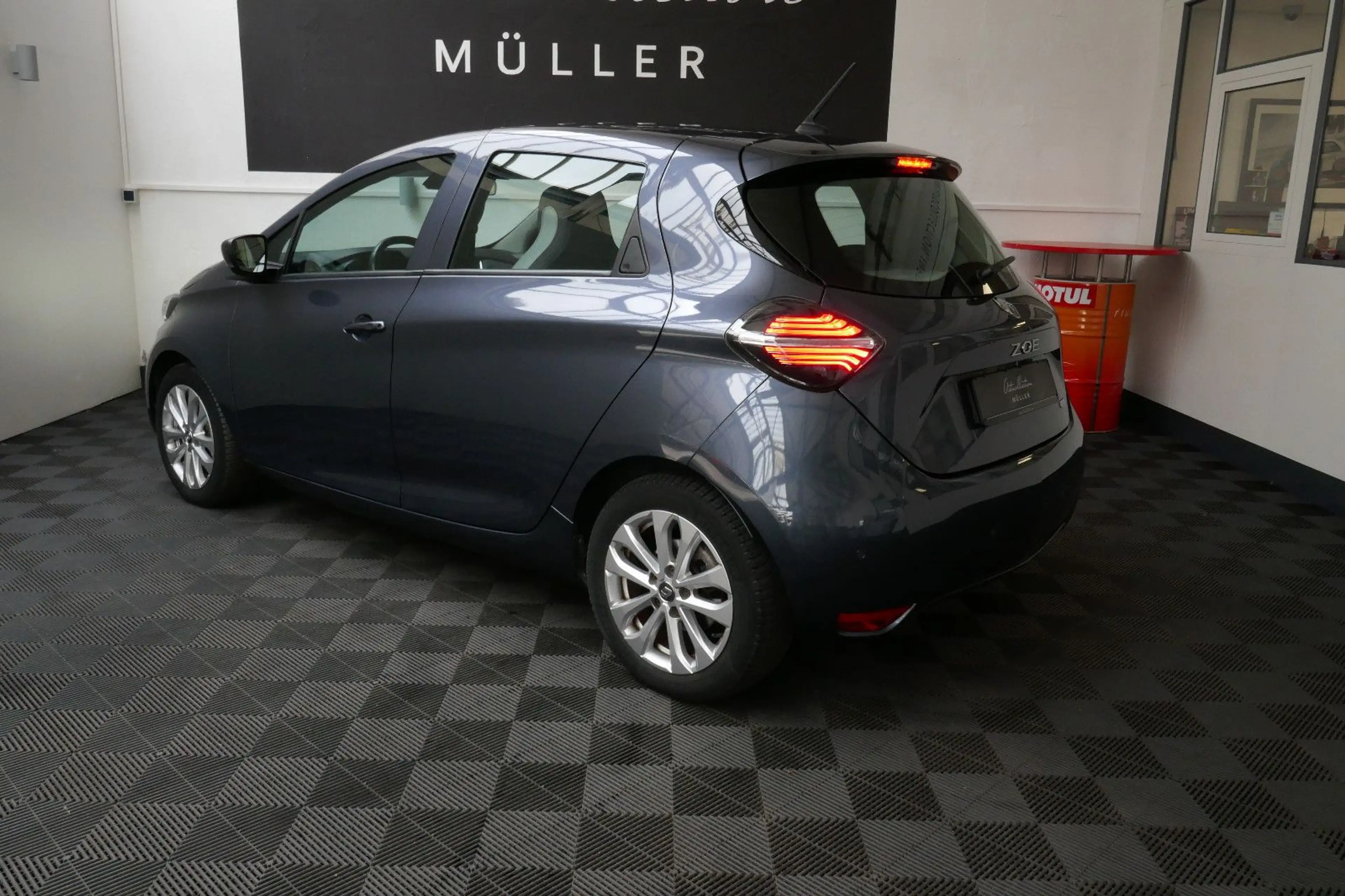 Renault ZOE Zoe Evolution — photo 6