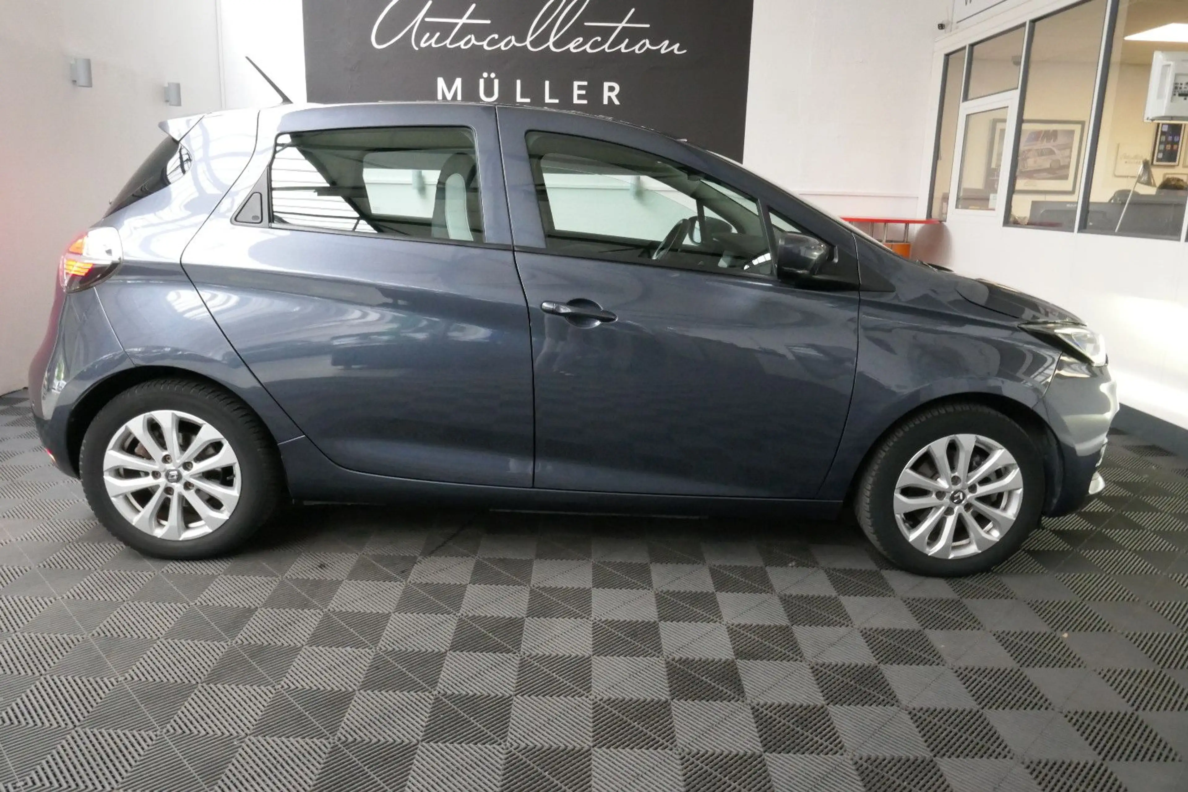 Renault ZOE Zoe Evolution — photo 15