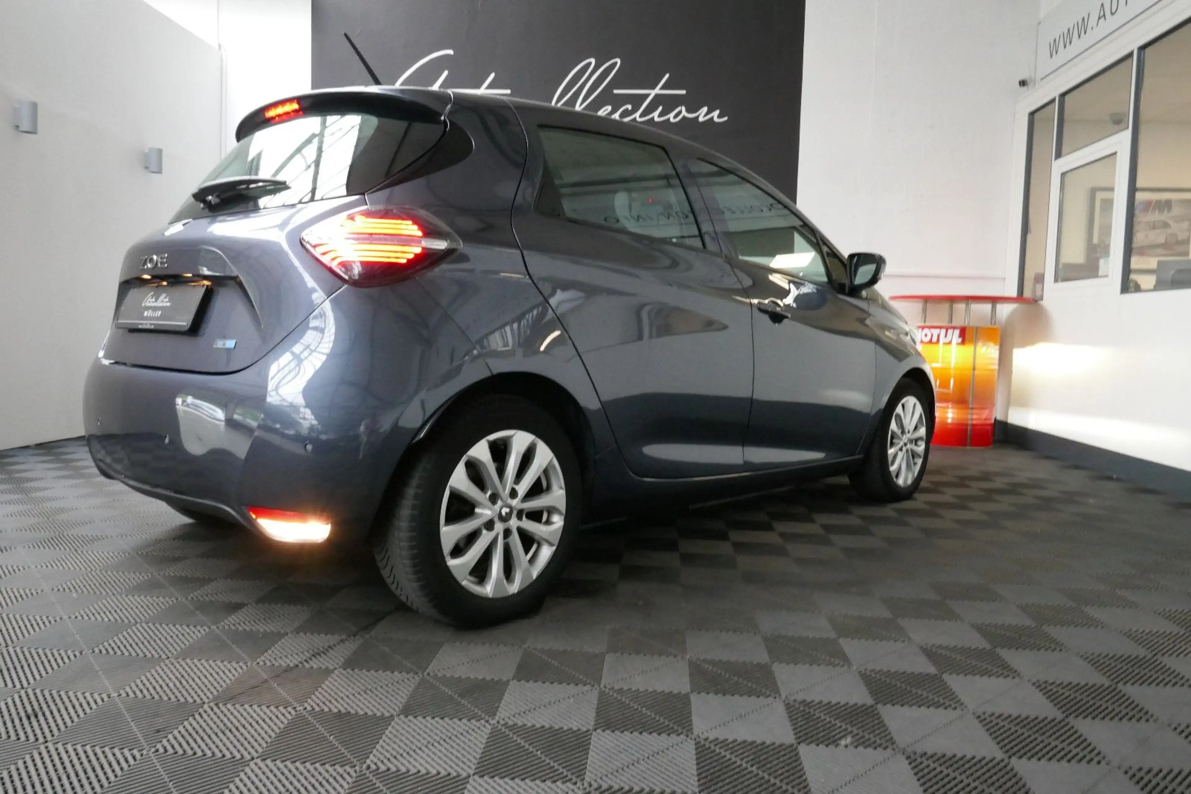 Renault ZOE Zoe Evolution — photo 14