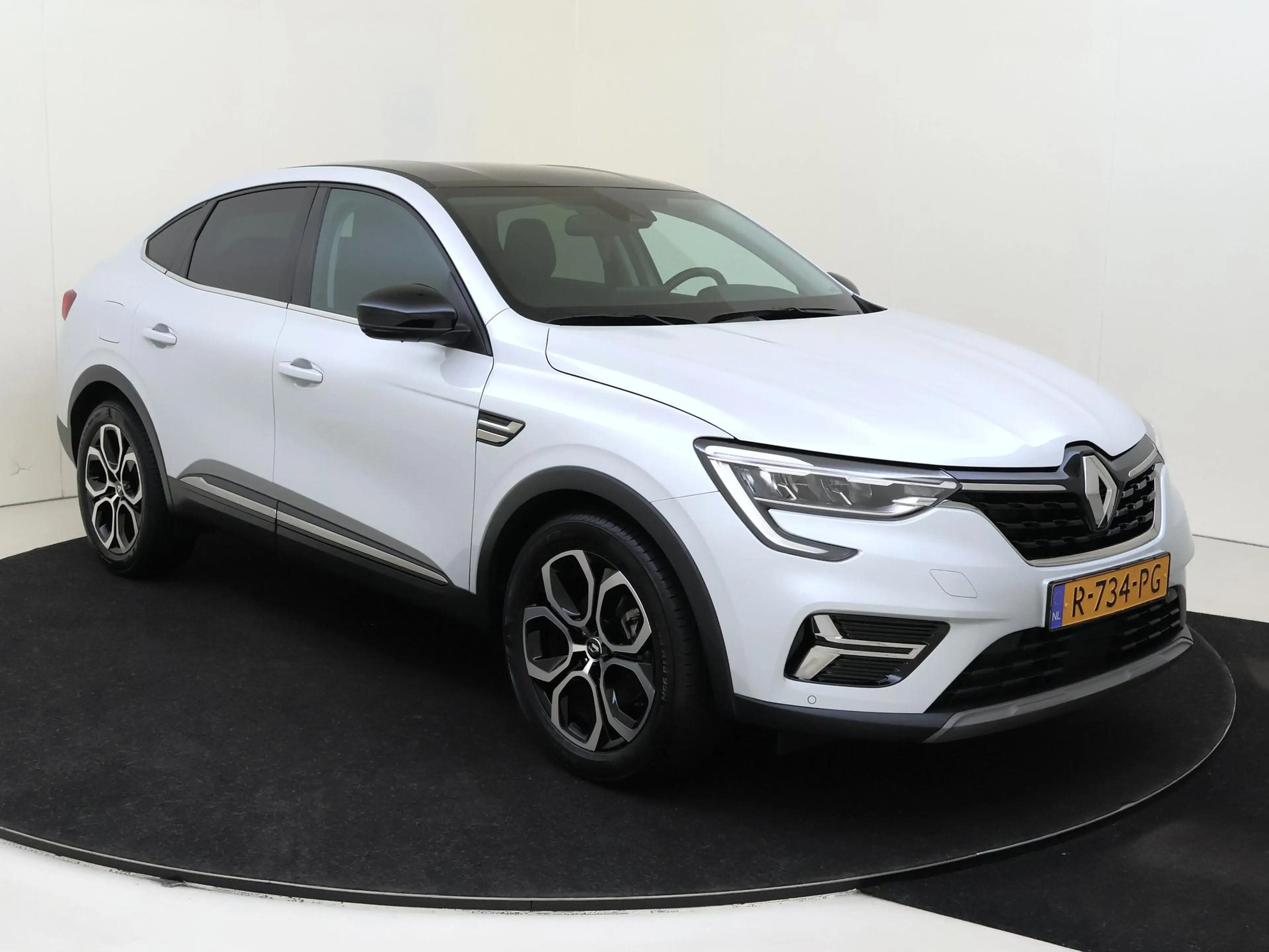 Renault Arkana 1.6 E-Tech Hybrid 145 Intens | Automaat | Parkeers — photo 2