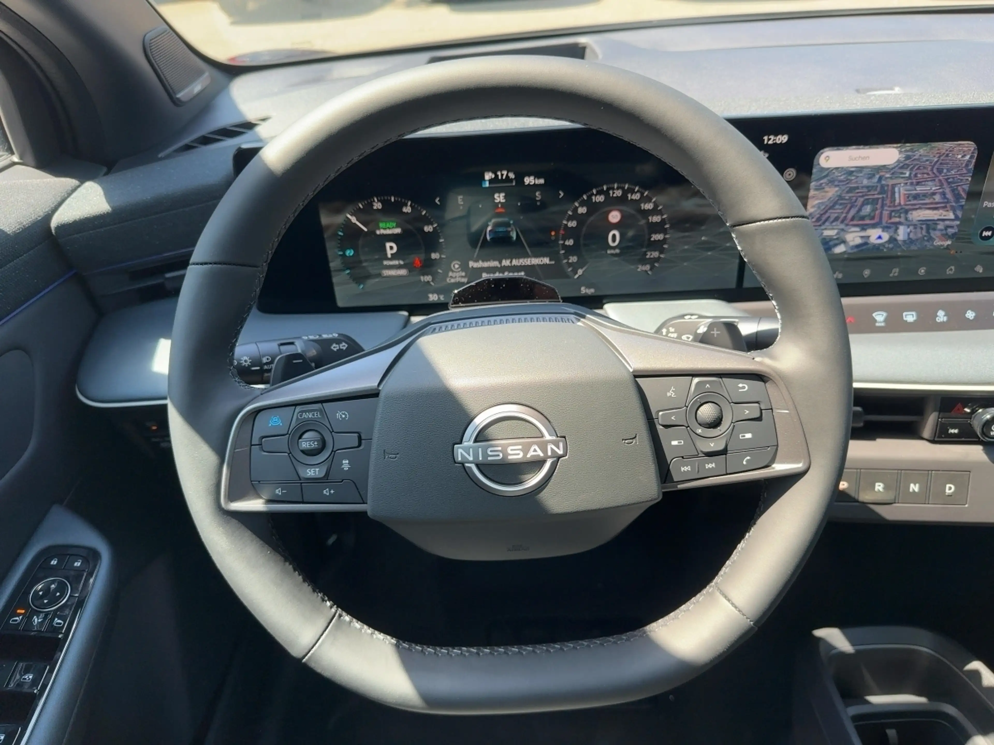 Nissan Leaf 75 kWh EVOLVE 21/PS NAVI/HUD — photo 9