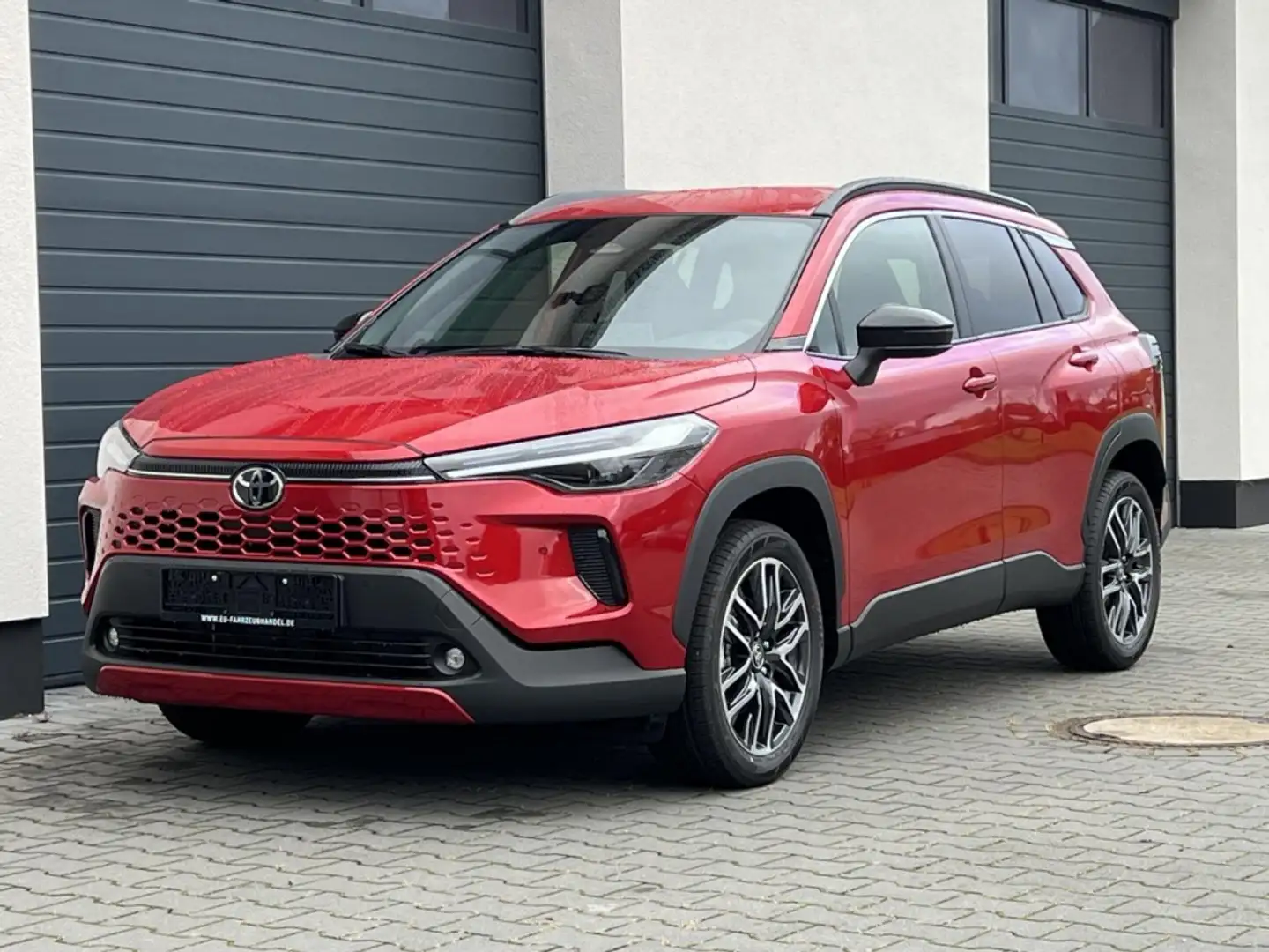 Toyota Corolla Cross Style Comfort 2,0 Hybrid AWD-i Facelift - 2