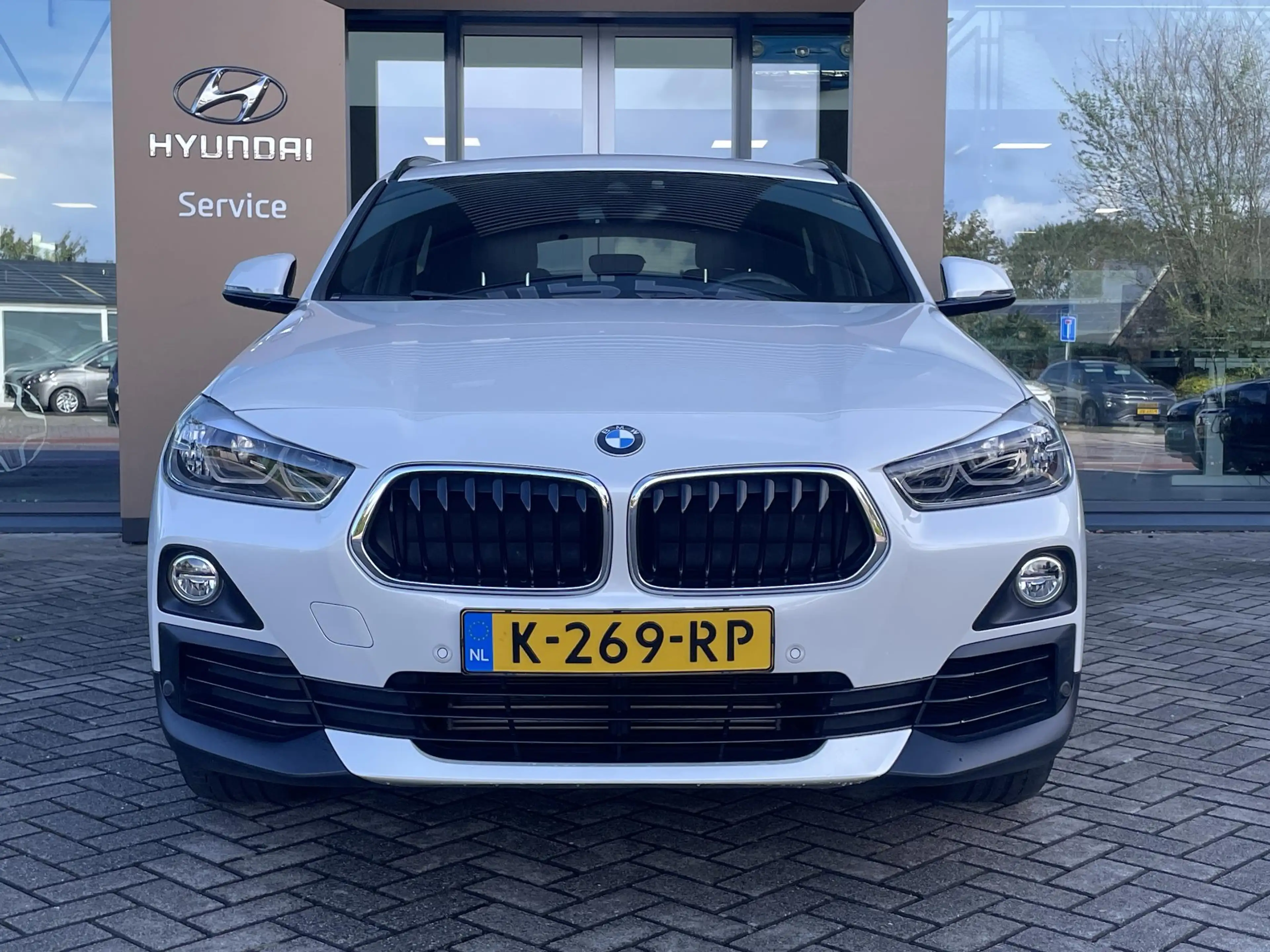BMW X2 sDrive18i High Executive Edition | Automaat | Trek — photo 3