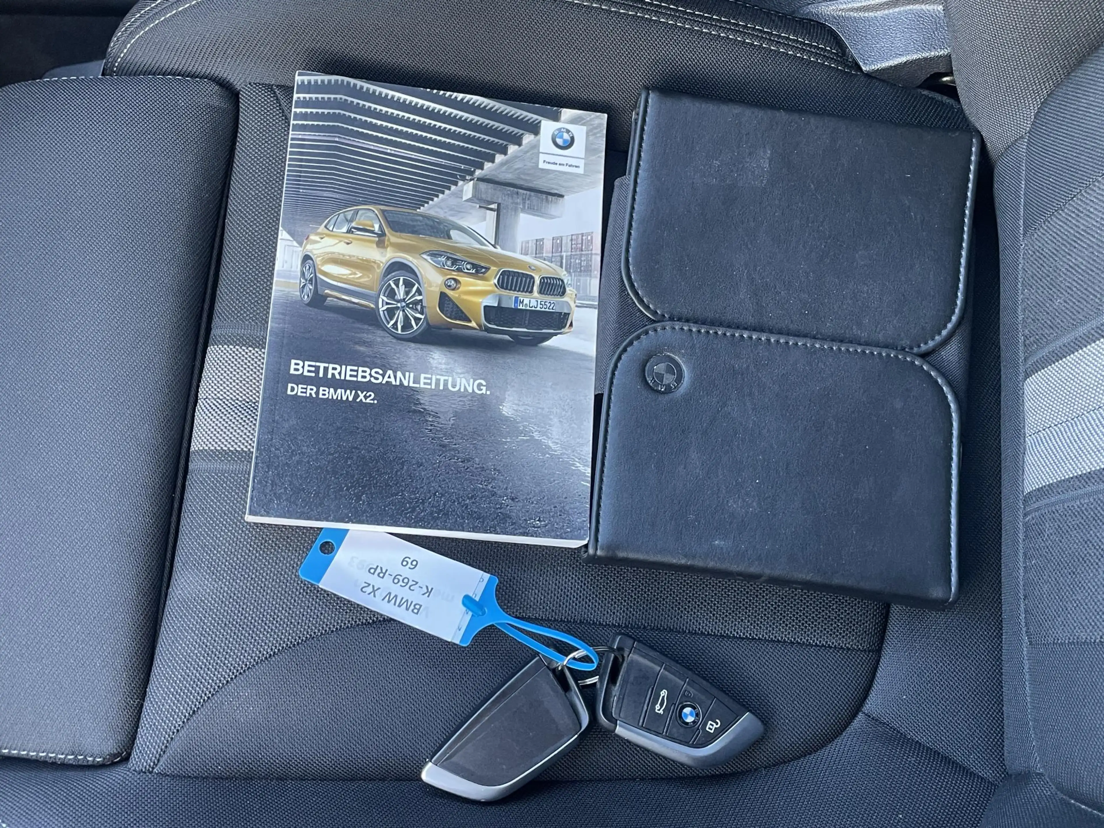 BMW X2 sDrive18i High Executive Edition | Automaat | Trek — photo 35