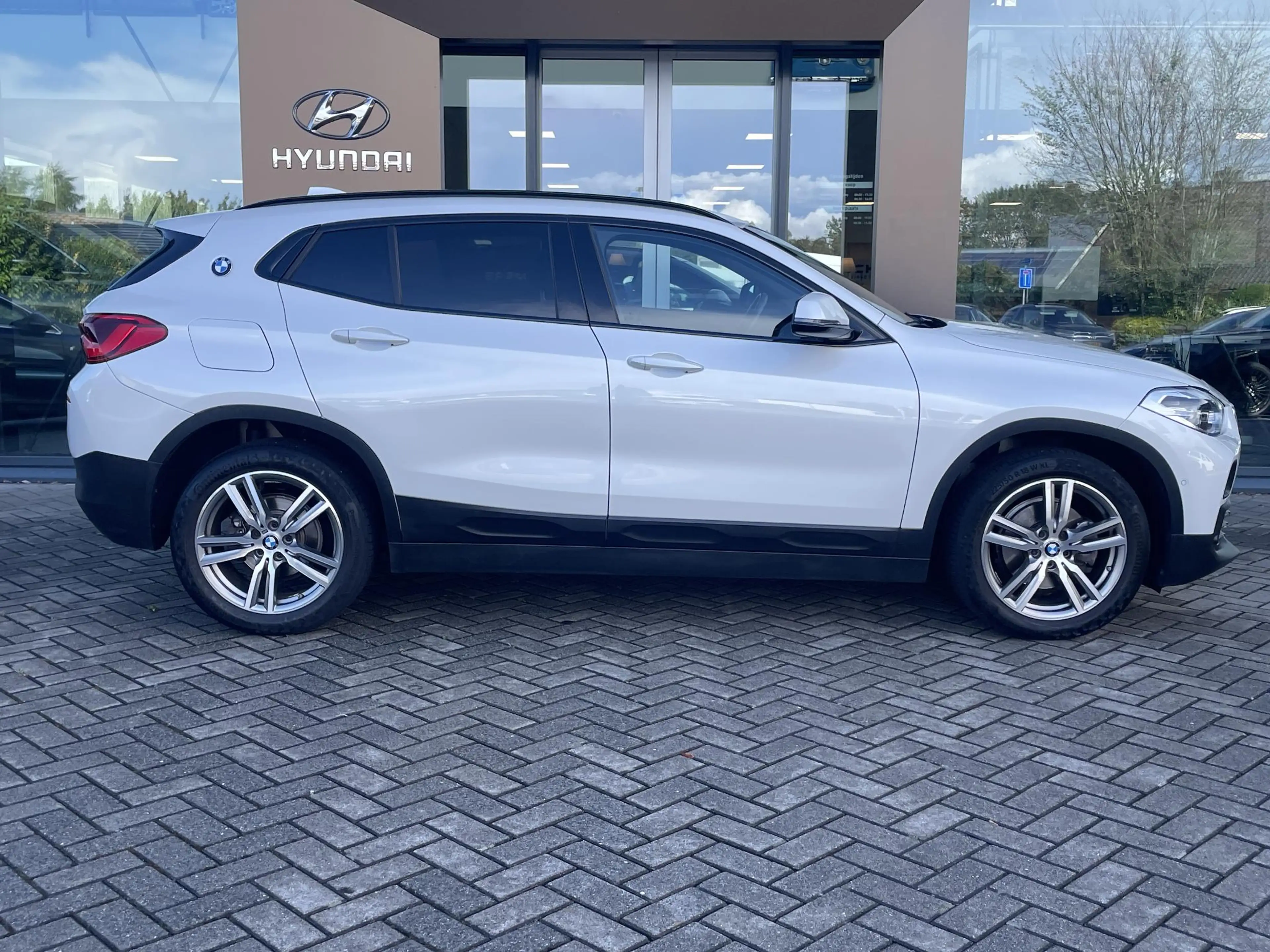 BMW X2 sDrive18i High Executive Edition | Automaat | Trek — photo 5