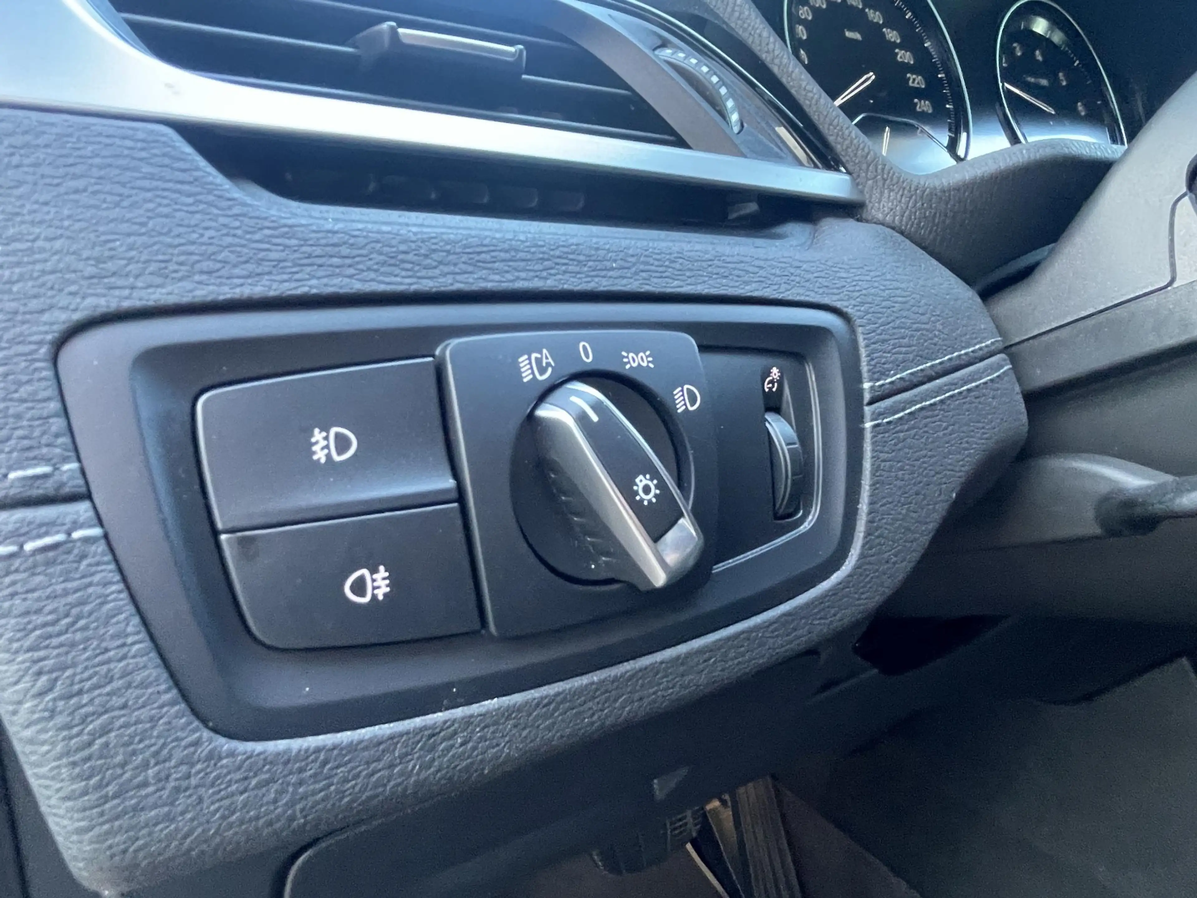 BMW X2 sDrive18i High Executive Edition | Automaat | Trek — photo 30