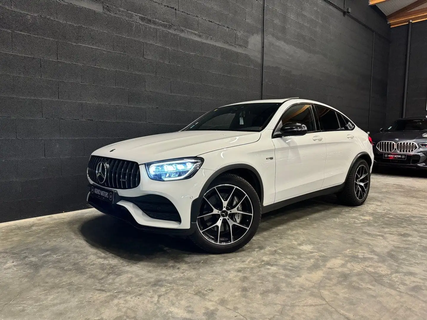 Mercedes-Benz GLC 43 AMG 43 AMG 3.0l biturbo 9G-tronic 799 Euros / mois sur Blanc - 1