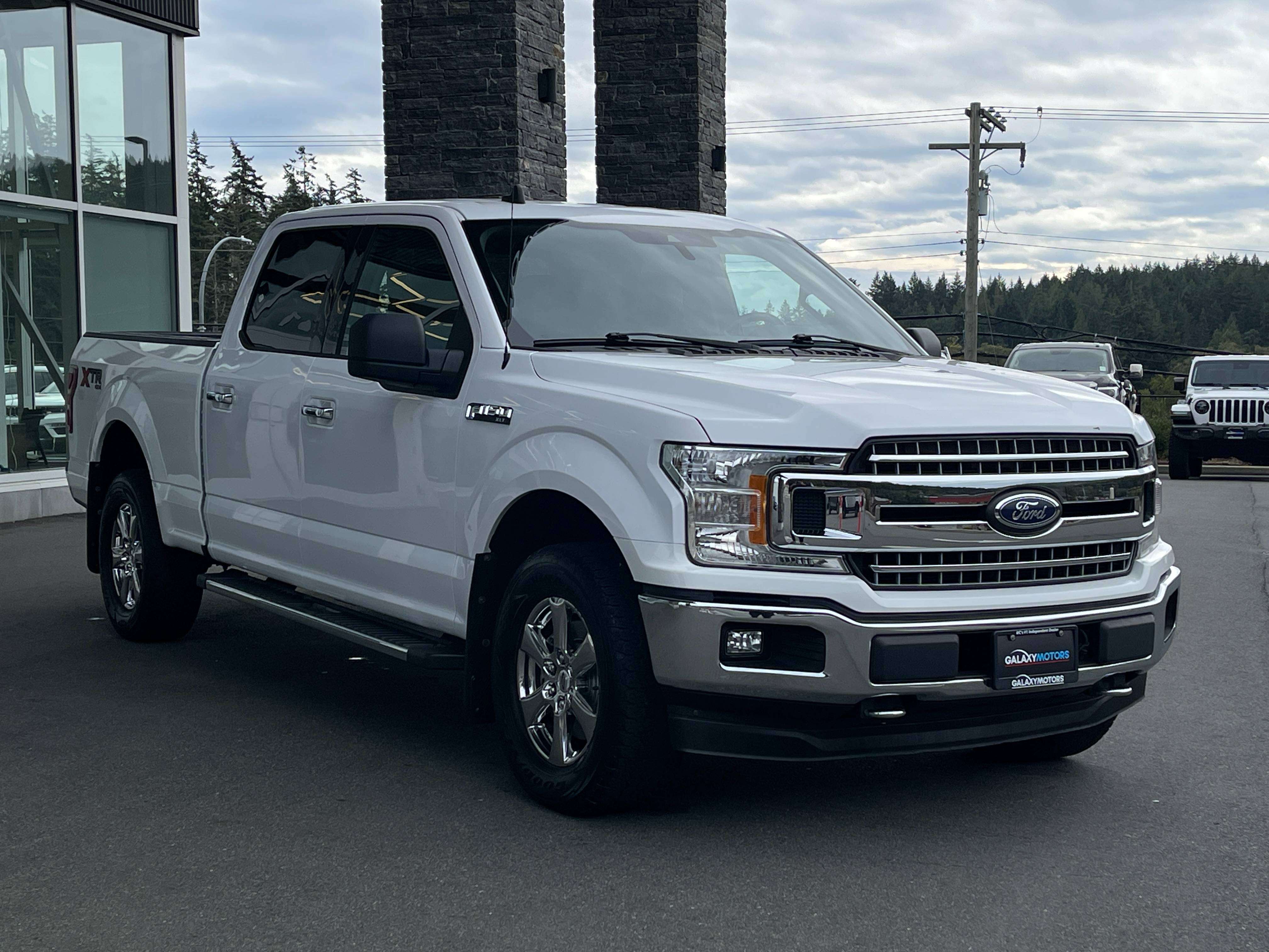 2019 Ford F-150 XLT 4WD - BC Local, No Accidents & XTR Package — снимка 1
