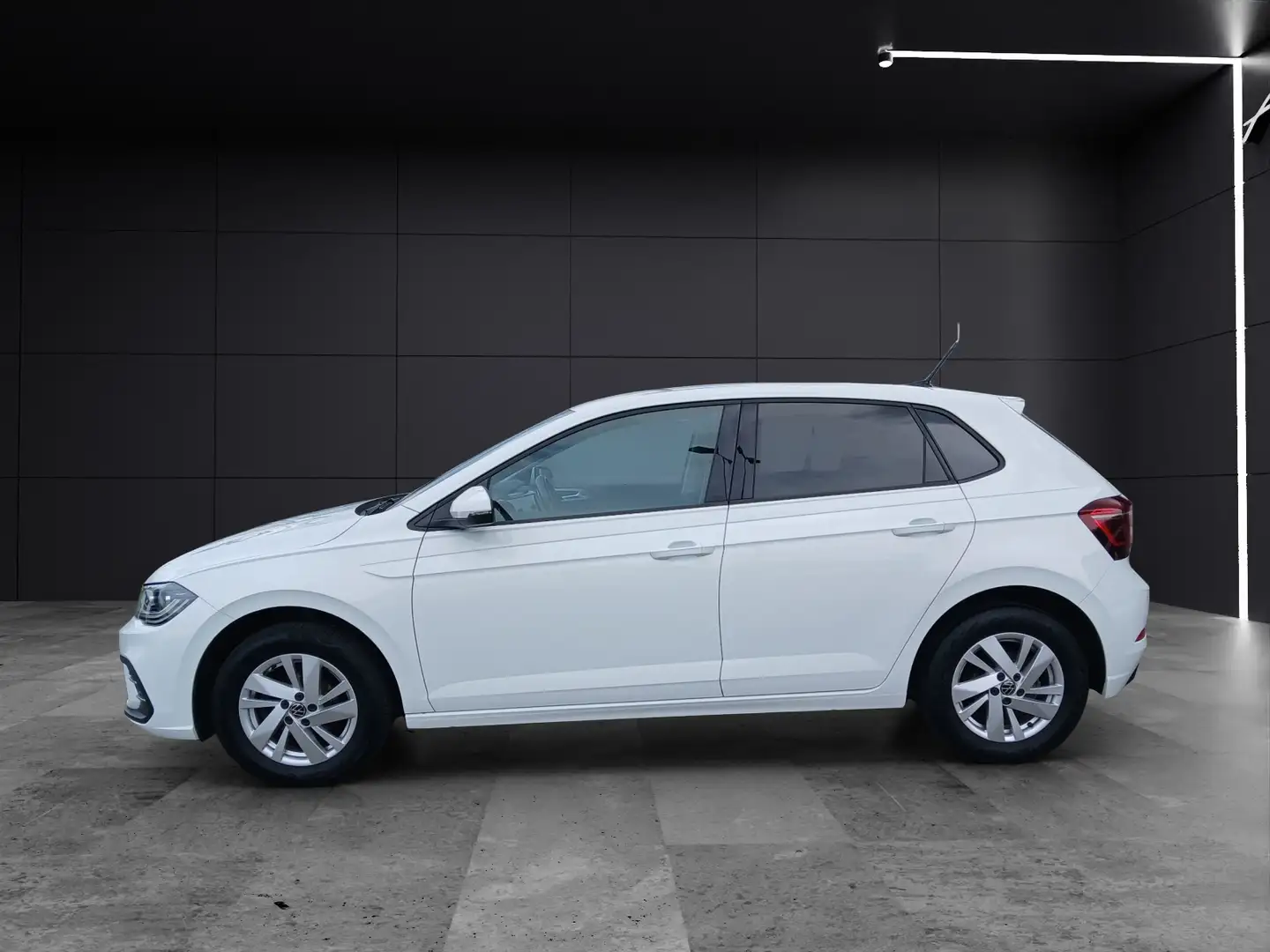 Volkswagen Polo TSI Style Matrix Navi AID ACC PDC SH LM Weiß - 2