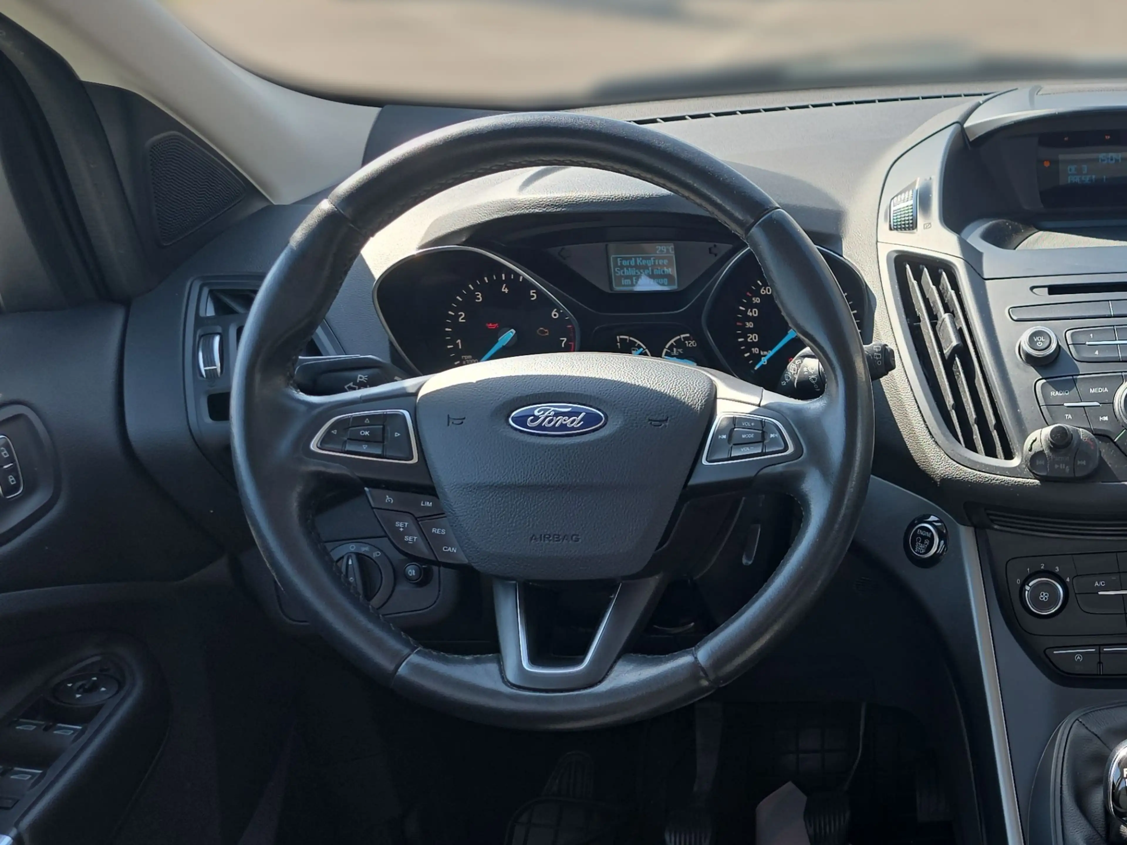 Ford Kuga Kuga 1,5 EcoBoost Trend AHK+TEMPOMAT — photo 15