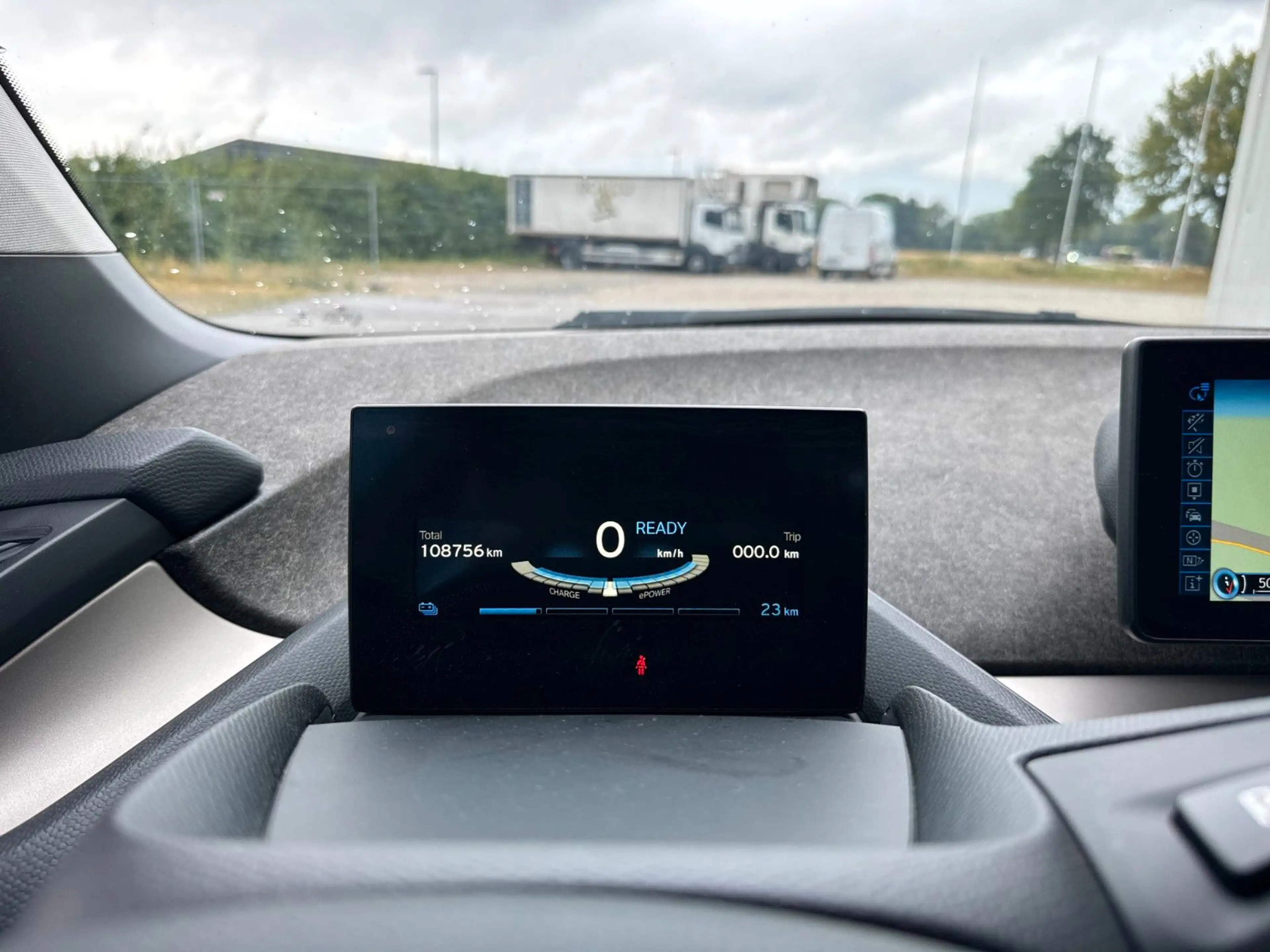 BMW i3 Basis *NAVI*KLIMA*SHZ*PDC* — photo 9
