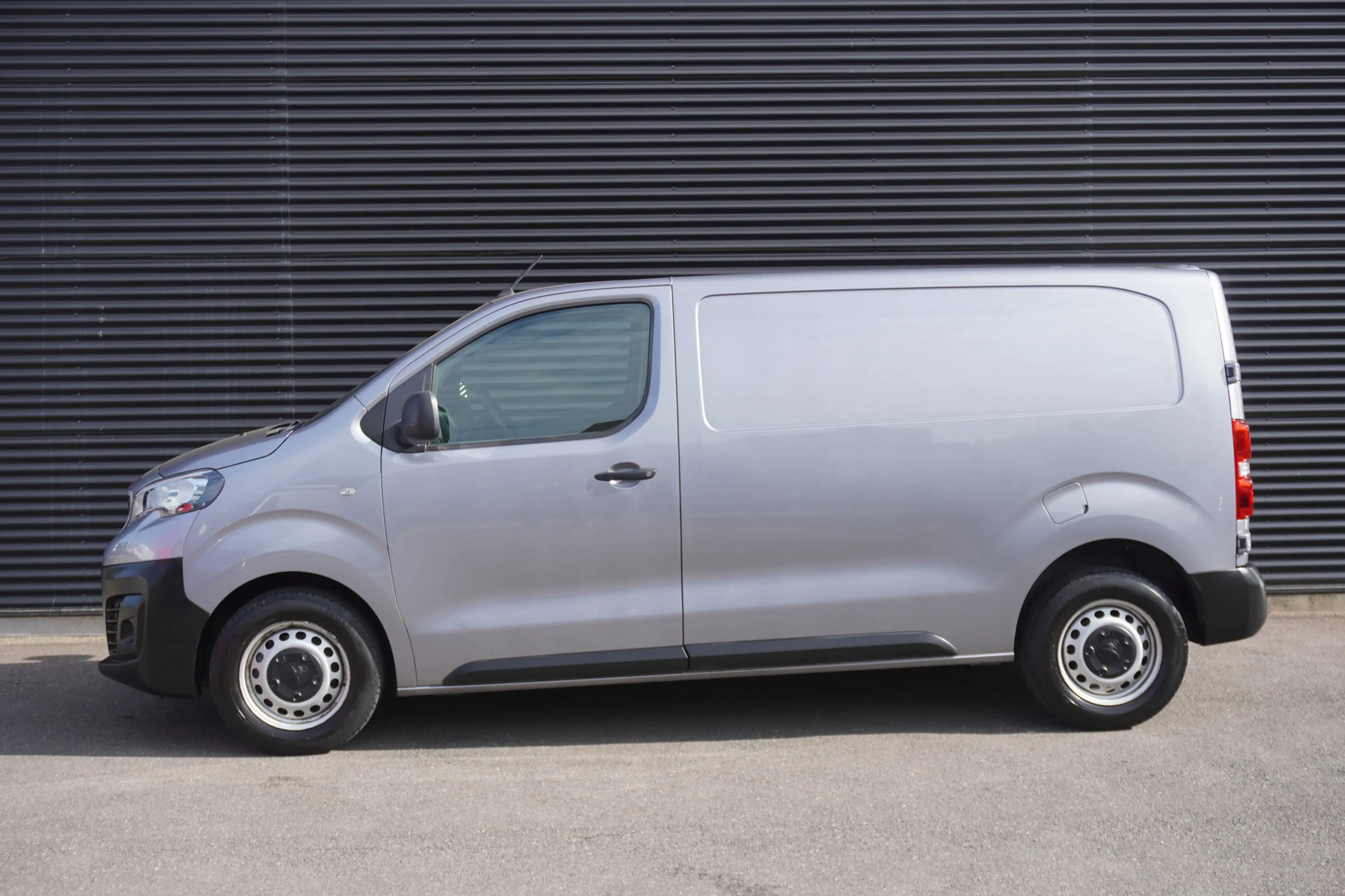 Peugeot Expert 2.0 BlueHDI 120PK L2H1 Premium Airco Cruise contro — photo 4